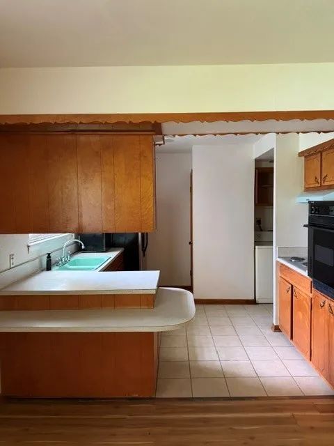 Single Family Residence For Rent in Grayson County , 1402 Hillcrest Drive, Sherman, Texas 75092, 3 Bedroom, 1 Bathroom, 2 Garage spaces, 1,216 Sqft, built in 1959, mls#21308994, Real Estate Agent in Sherman, Homes For Rent in Grayson county, Homes For Rent in Sherman, Realtor in Sherman Texas, Real Estate Brokerage Independent Realty Texas, Luminita Cordes Realtor