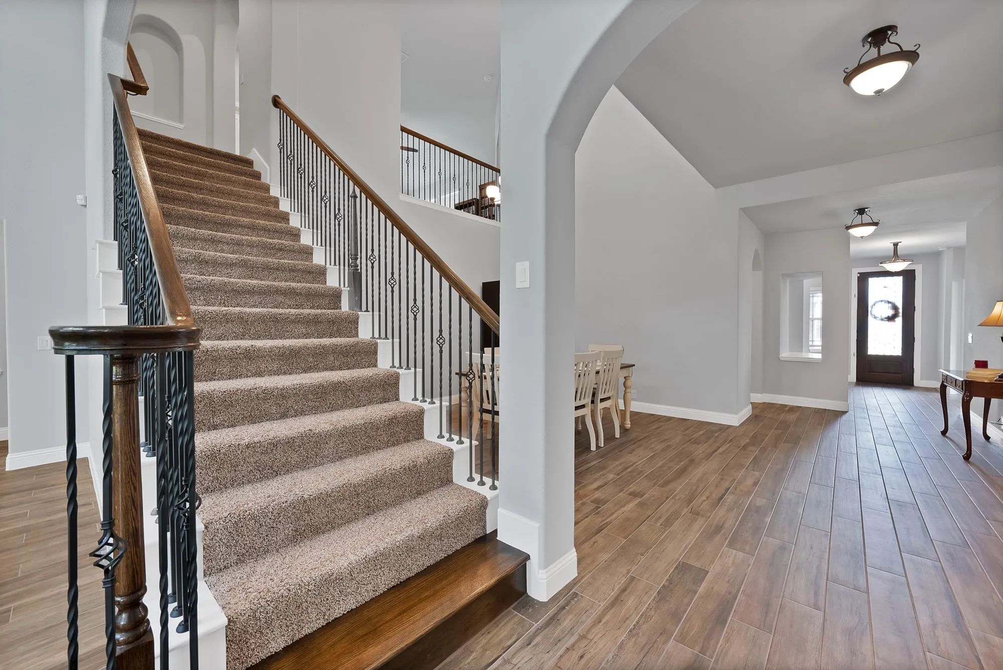 Single Family Residence For Sale in Ellis County , 810 Sundown Court, Midlothian, Texas 76065, 4 Bedroom, 4 Bathroom, 3 Garage spaces, 3,804 Sqft, built in 2020, mls#21310449, Real Estate Agent in Midlothian, Homes For Sale in Ellis county, Homes For Sale in Midlothian, Realtor in Midlothian Texas, Real Estate Brokerage Independent Realty Texas, Luminita Cordes Realtor