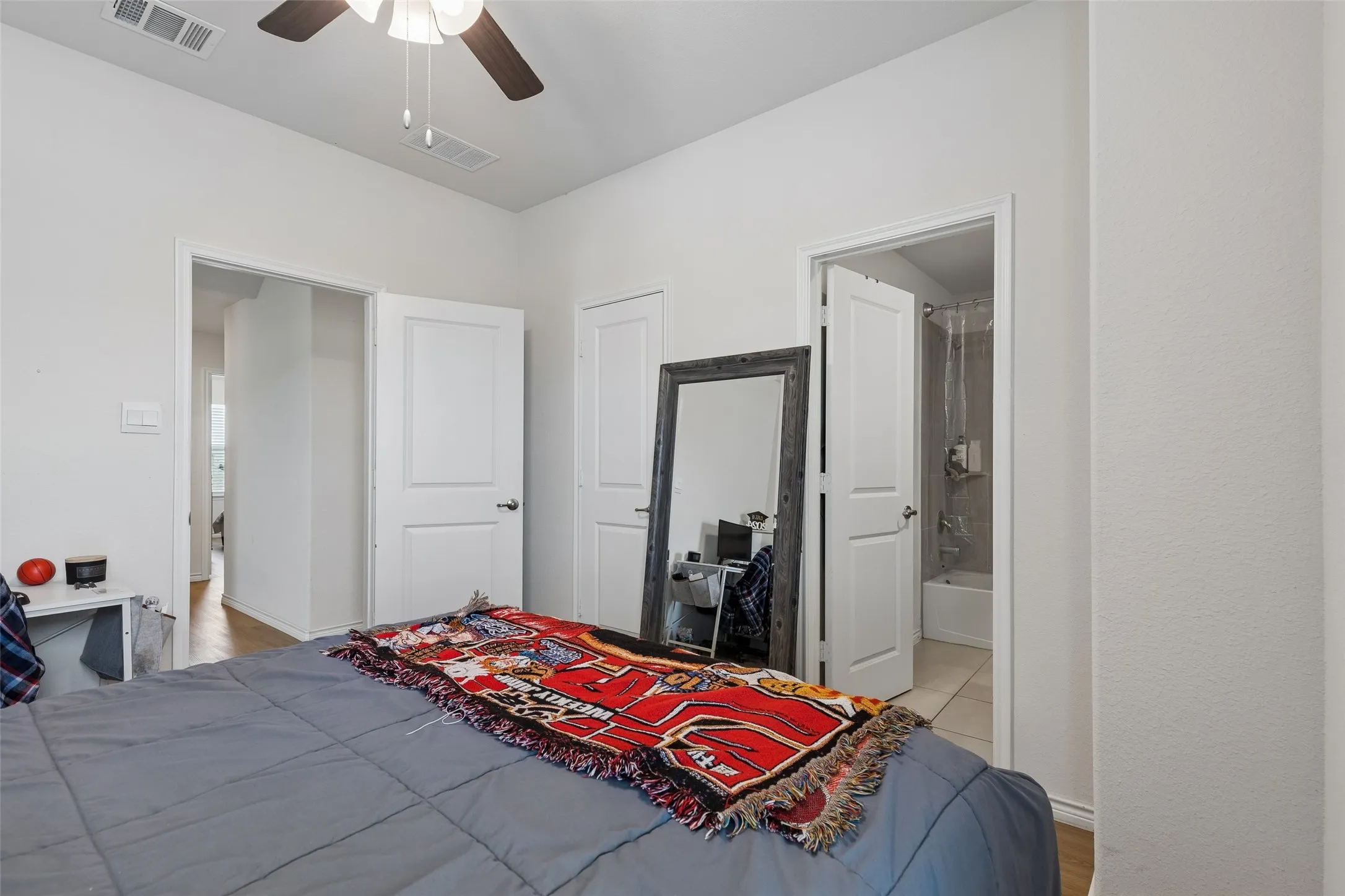 Single Family Residence For Sale in Collin County , 232 Penn Street, Anna, Texas 75409, 4 Bedroom, 4 Bathroom, 2 Garage spaces, 2,821 Sqft, built in 2023, mls#21304695, Real Estate Agent in Anna, Homes For Sale in Collin county, Homes For Sale in Anna, Realtor in Anna Texas, Real Estate Brokerage Independent Realty Texas, Luminita Cordes Realtor