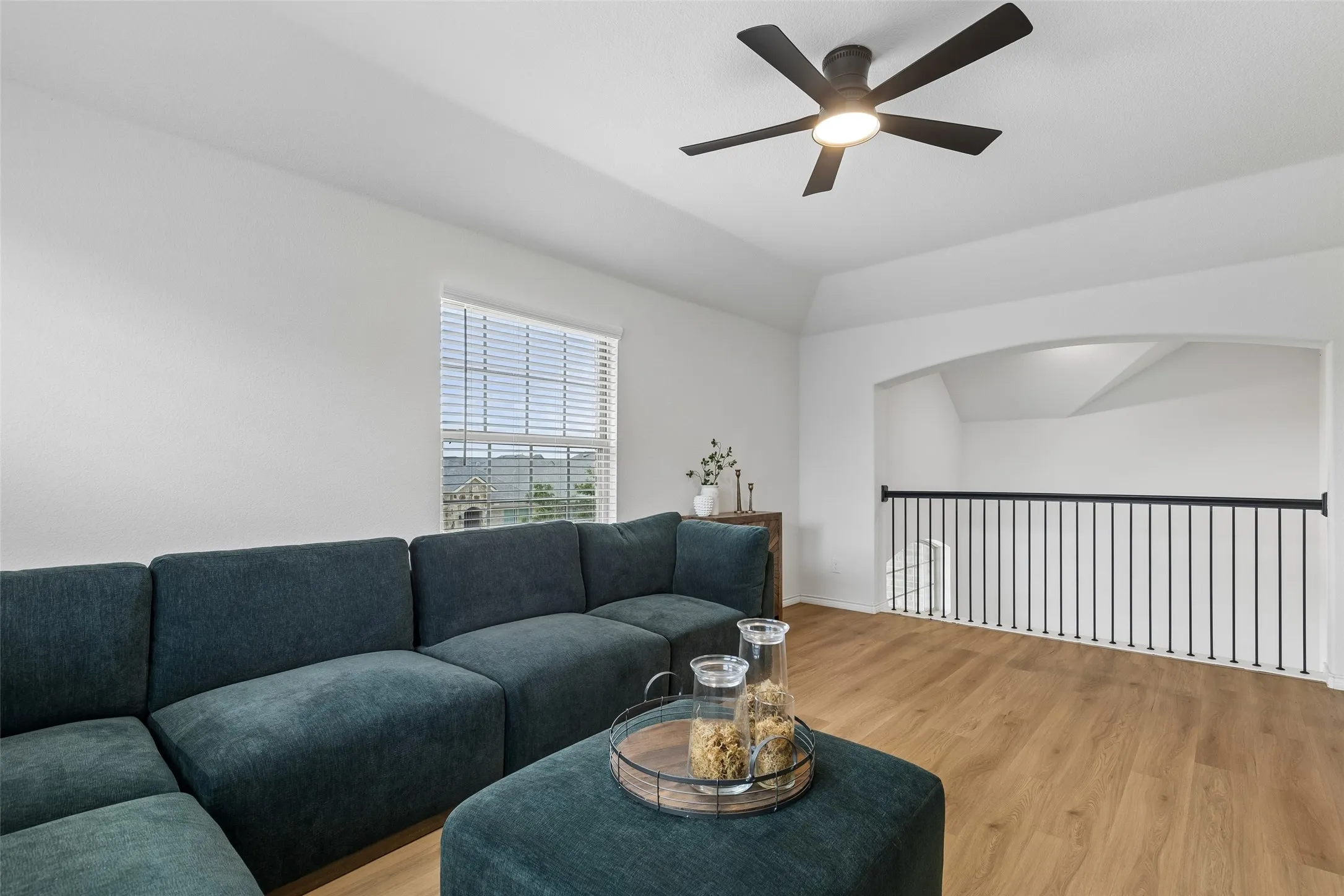 Single Family Residence For Sale in Collin County , 232 Penn Street, Anna, Texas 75409, 4 Bedroom, 4 Bathroom, 2 Garage spaces, 2,821 Sqft, built in 2023, mls#21304695, Real Estate Agent in Anna, Homes For Sale in Collin county, Homes For Sale in Anna, Realtor in Anna Texas, Real Estate Brokerage Independent Realty Texas, Luminita Cordes Realtor