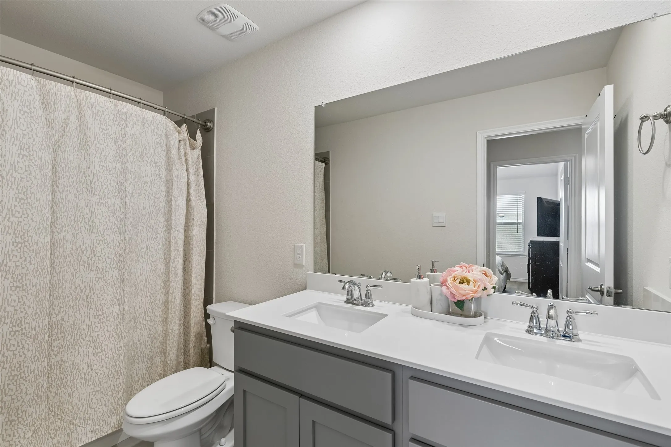 Single Family Residence For Sale in Collin County , 232 Penn Street, Anna, Texas 75409, 4 Bedroom, 4 Bathroom, 2 Garage spaces, 2,821 Sqft, built in 2023, mls#21304695, Real Estate Agent in Anna, Homes For Sale in Collin county, Homes For Sale in Anna, Realtor in Anna Texas, Real Estate Brokerage Independent Realty Texas, Luminita Cordes Realtor