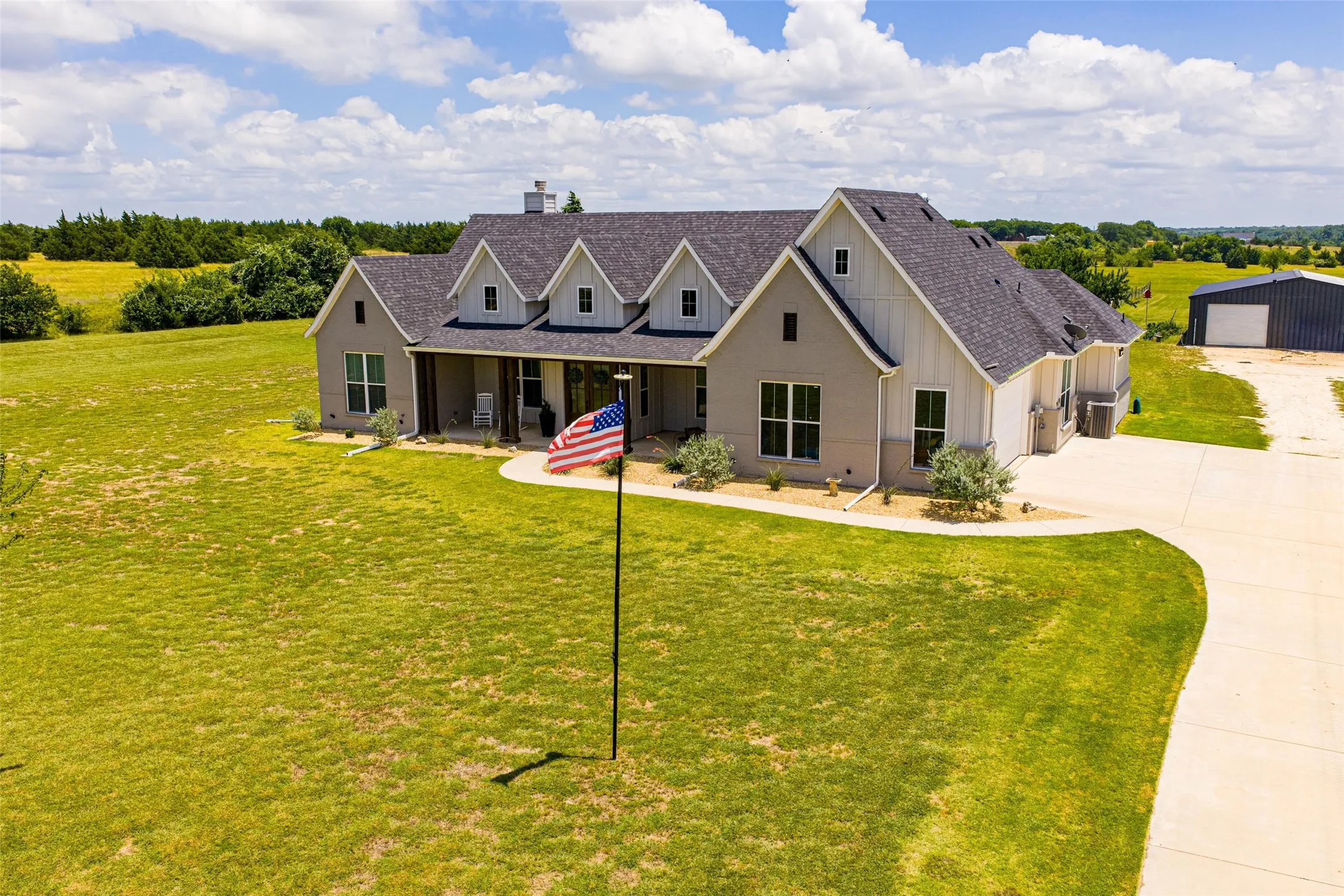 Single Family Residence For Sale in Ellis County , 761 Dovie Lane, Milford, Texas 76670, 3 Bedroom, 2 Bathroom, 2 Garage spaces, 2,410 Sqft, built in 2023, mls#21311036, Real Estate Agent in Milford, Homes For Sale in Ellis county, Homes For Sale in Milford, Realtor in Milford Texas, Real Estate Brokerage Independent Realty Texas, Luminita Cordes Realtor