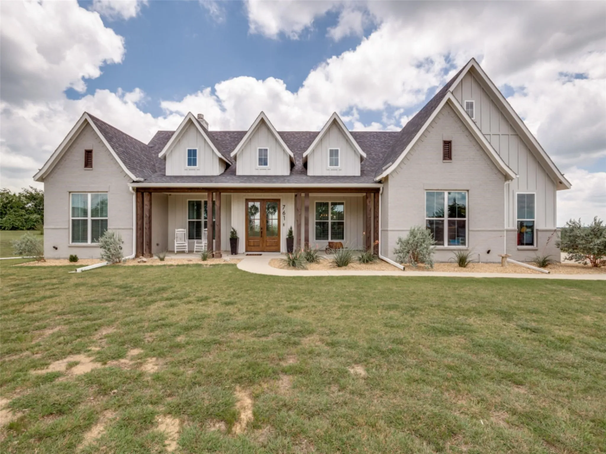 Single Family Residence For Sale in Ellis County , 761 Dovie Lane, Milford, Texas 76670, 3 Bedroom, 2 Bathroom, 2 Garage spaces, 2,410 Sqft, built in 2023, mls#21311036, Real Estate Agent in Milford, Homes For Sale in Ellis county, Homes For Sale in Milford, Realtor in Milford Texas, Real Estate Brokerage Independent Realty Texas, Luminita Cordes Realtor