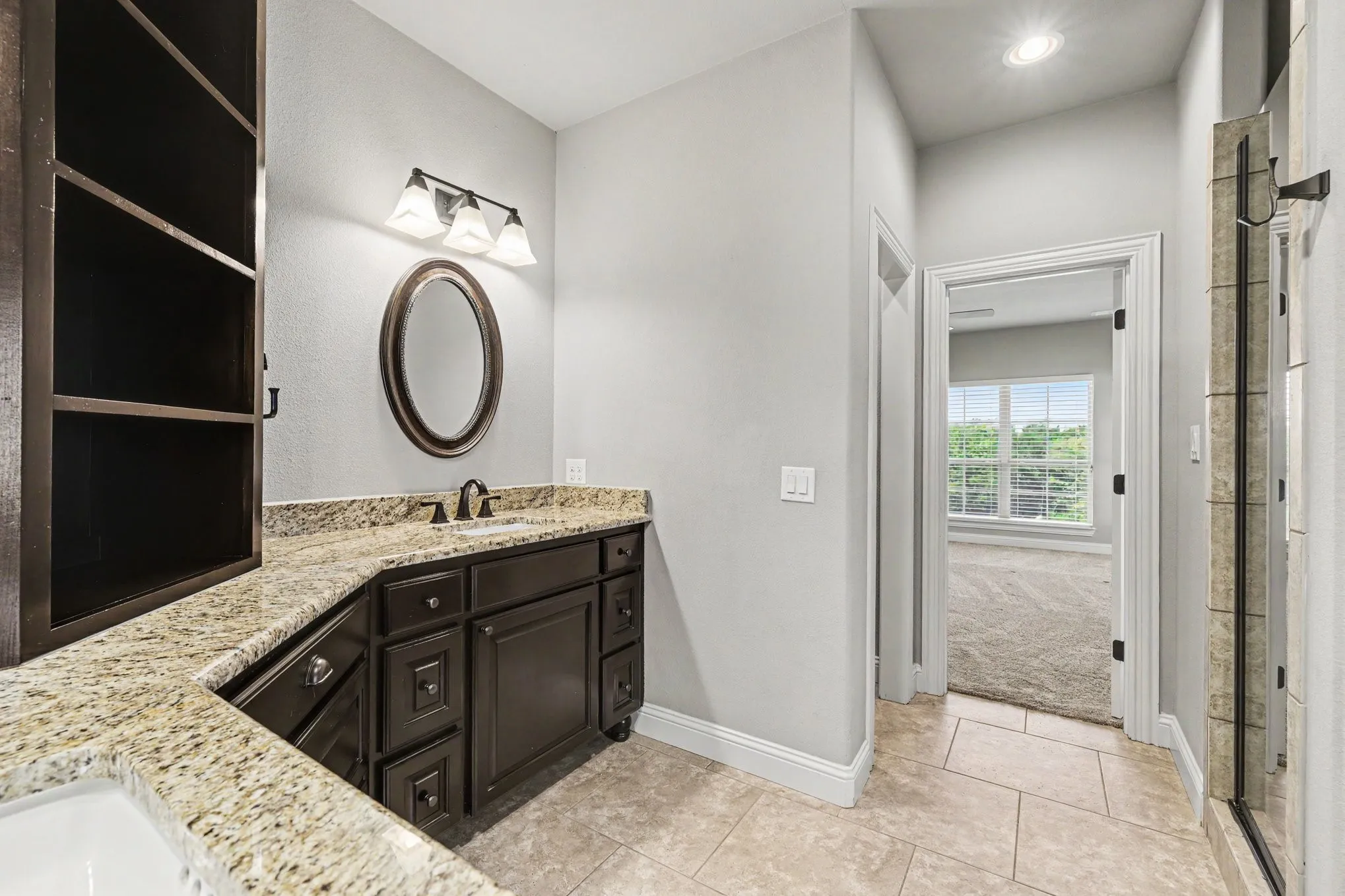 Single Family Residence For Sale in Grayson County , 2016 Fox Bend Trace, Gunter, Texas 75058, 4 Bedroom, 4 Bathroom, 3 Garage spaces, 3,308 Sqft, built in 2014, mls#21310646, Real Estate Agent in Gunter, Homes For Sale in Grayson county, Homes For Sale in Gunter, Realtor in Gunter Texas, Real Estate Brokerage Independent Realty Texas, Luminita Cordes Realtor
