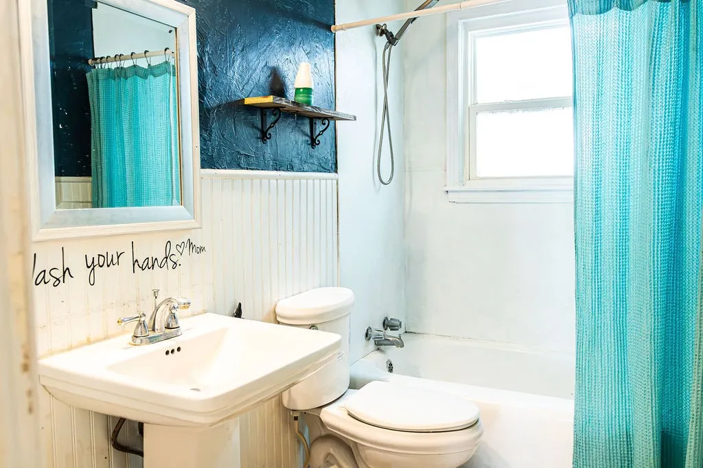Single Family Residence For Sale in Jones County , 325 NW Avenue I, Hamlin, Texas 79520, 3 Bedroom, 2 Bathroom, Garage spaces, 1,210 Sqft, built in 1950, mls#21311359, Real Estate Agent in Hamlin, Homes For Sale in Jones county, Homes For Sale in Hamlin, Realtor in Hamlin Texas, Real Estate Brokerage Independent Realty Texas, Luminita Cordes Realtor