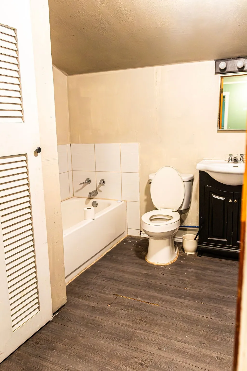 Single Family Residence For Sale in Jones County , 325 NW Avenue I, Hamlin, Texas 79520, 3 Bedroom, 2 Bathroom, Garage spaces, 1,210 Sqft, built in 1950, mls#21311359, Real Estate Agent in Hamlin, Homes For Sale in Jones county, Homes For Sale in Hamlin, Realtor in Hamlin Texas, Real Estate Brokerage Independent Realty Texas, Luminita Cordes Realtor