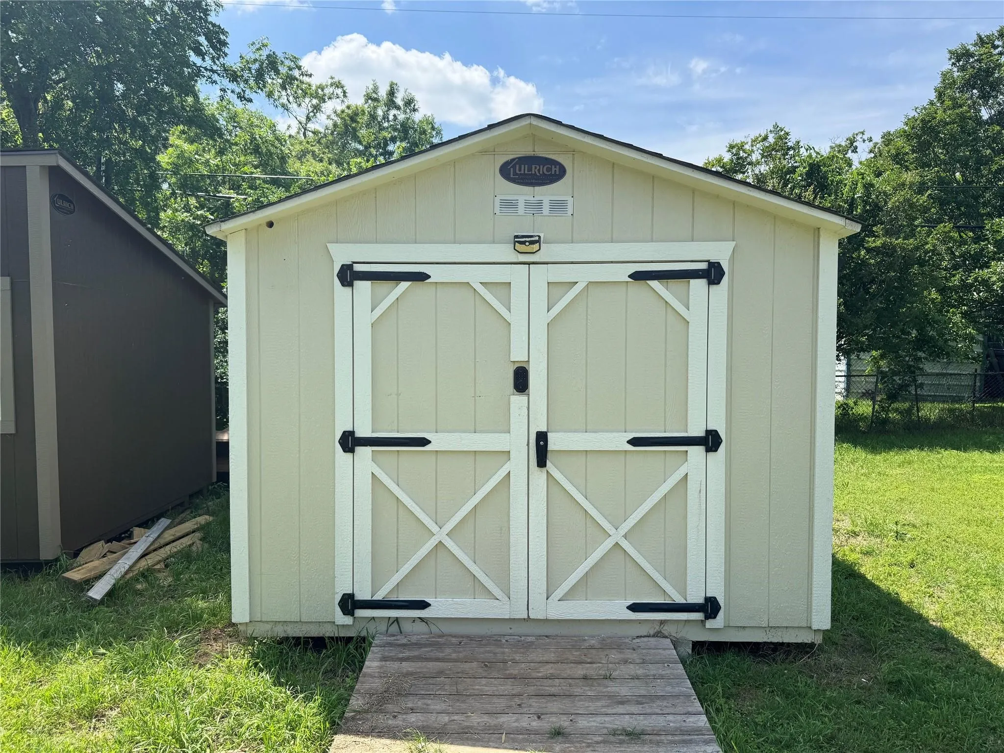 Single Family Residence For Rent in Tarrant County , 104 Richard Lane, Azle, Texas 76020, 3 Bedroom, 2 Bathroom, 2 Garage spaces, 1,248 Sqft, built in 2017, mls#21311416, Real Estate Agent in Azle, Homes For Rent in Tarrant county, Homes For Rent in Azle, Realtor in Azle Texas, Real Estate Brokerage Independent Realty Texas, Luminita Cordes Realtor