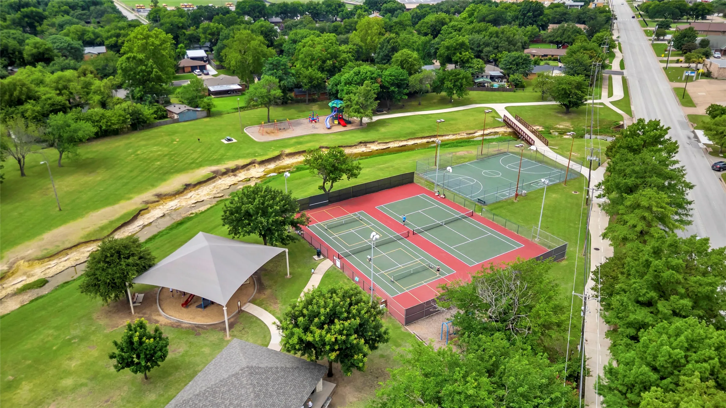 Single Family Residence For Sale in Johnson County , 341 Lena Lane, Burleson, Texas 76028, 4 Bedroom, 2 Bathroom, Garage spaces, 1,557 Sqft, built in 1962, mls#21311422, Real Estate Agent in Burleson, Homes For Sale in Johnson county, Homes For Sale in Burleson, Realtor in Burleson Texas, Real Estate Brokerage Independent Realty Texas, Luminita Cordes Realtor