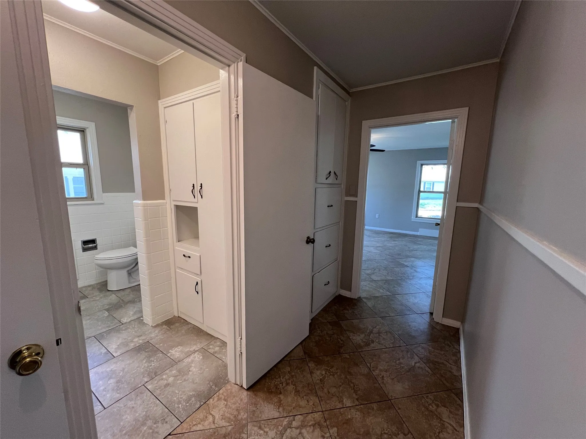 Single Family Residence For Sale in Mc Lennan County , 3200 Proctor Avenue, Waco, Texas 76708, 3 Bedroom, 2 Bathroom, 2 Garage spaces, 1,588 Sqft, built in 1951, mls#21310214, Real Estate Agent in Waco, Homes For Sale in Mc Lennan county, Homes For Sale in Waco, Realtor in Waco Texas, Real Estate Brokerage Independent Realty Texas, Luminita Cordes Realtor