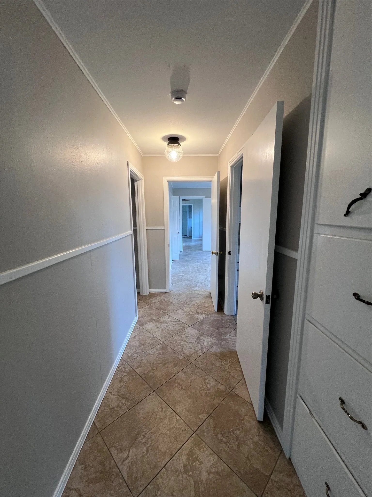 Single Family Residence For Sale in Mc Lennan County , 3200 Proctor Avenue, Waco, Texas 76708, 3 Bedroom, 2 Bathroom, 2 Garage spaces, 1,588 Sqft, built in 1951, mls#21310214, Real Estate Agent in Waco, Homes For Sale in Mc Lennan county, Homes For Sale in Waco, Realtor in Waco Texas, Real Estate Brokerage Independent Realty Texas, Luminita Cordes Realtor