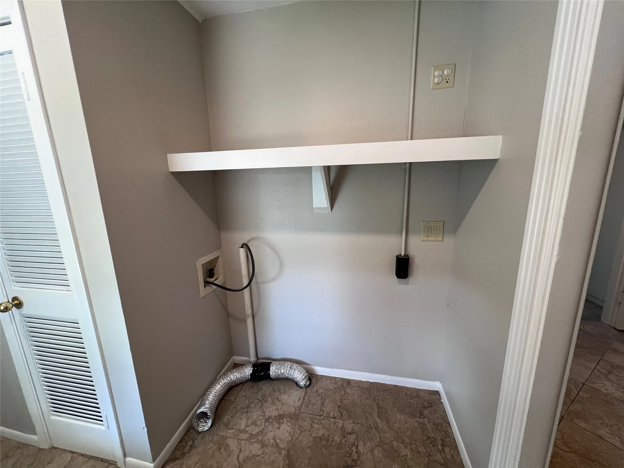 Single Family Residence For Sale in Mc Lennan County , 3200 Proctor Avenue, Waco, Texas 76708, 3 Bedroom, 2 Bathroom, 2 Garage spaces, 1,588 Sqft, built in 1951, mls#21310214, Real Estate Agent in Waco, Homes For Sale in Mc Lennan county, Homes For Sale in Waco, Realtor in Waco Texas, Real Estate Brokerage Independent Realty Texas, Luminita Cordes Realtor