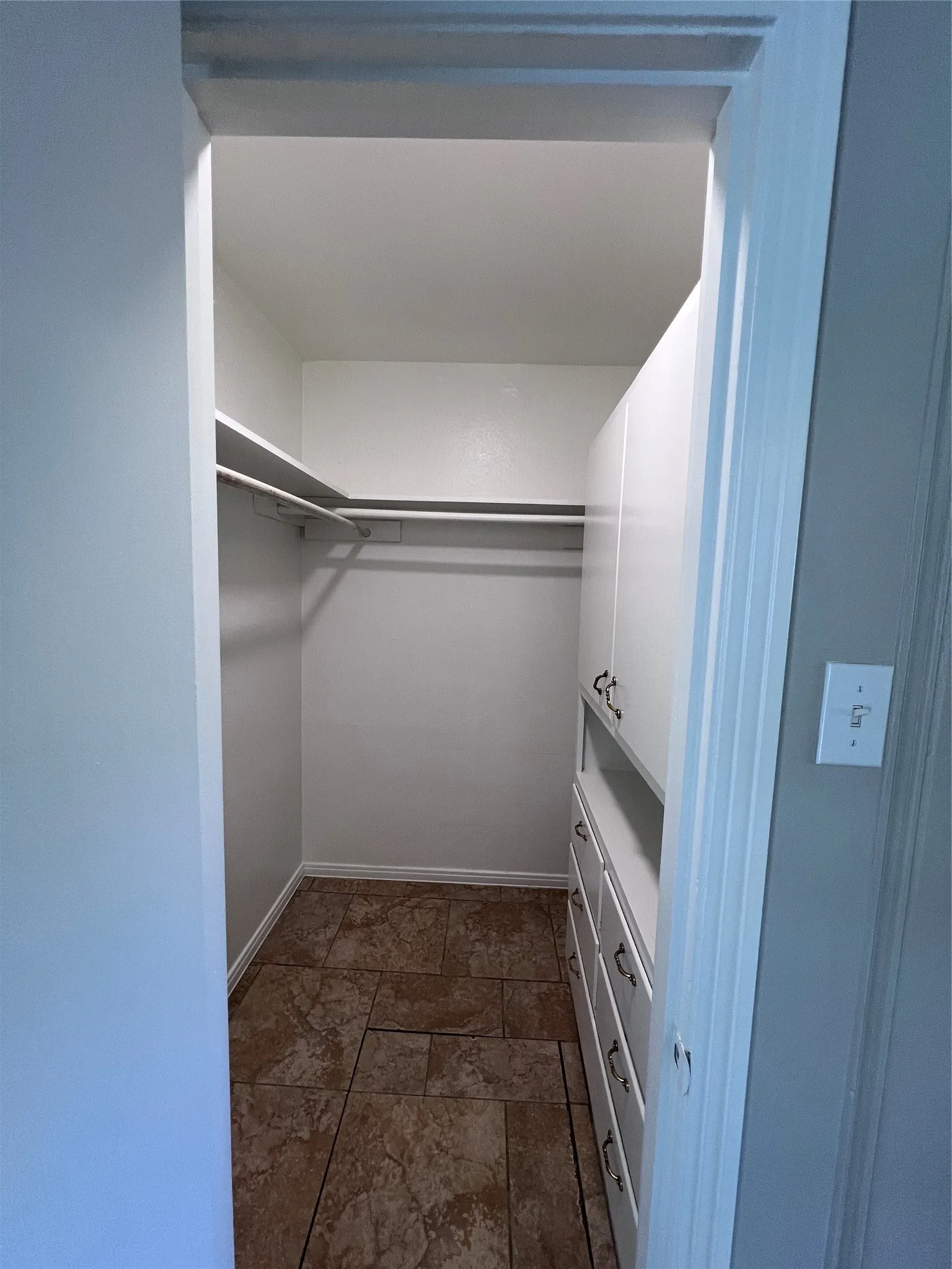 Single Family Residence For Sale in Mc Lennan County , 3200 Proctor Avenue, Waco, Texas 76708, 3 Bedroom, 2 Bathroom, 2 Garage spaces, 1,588 Sqft, built in 1951, mls#21310214, Real Estate Agent in Waco, Homes For Sale in Mc Lennan county, Homes For Sale in Waco, Realtor in Waco Texas, Real Estate Brokerage Independent Realty Texas, Luminita Cordes Realtor