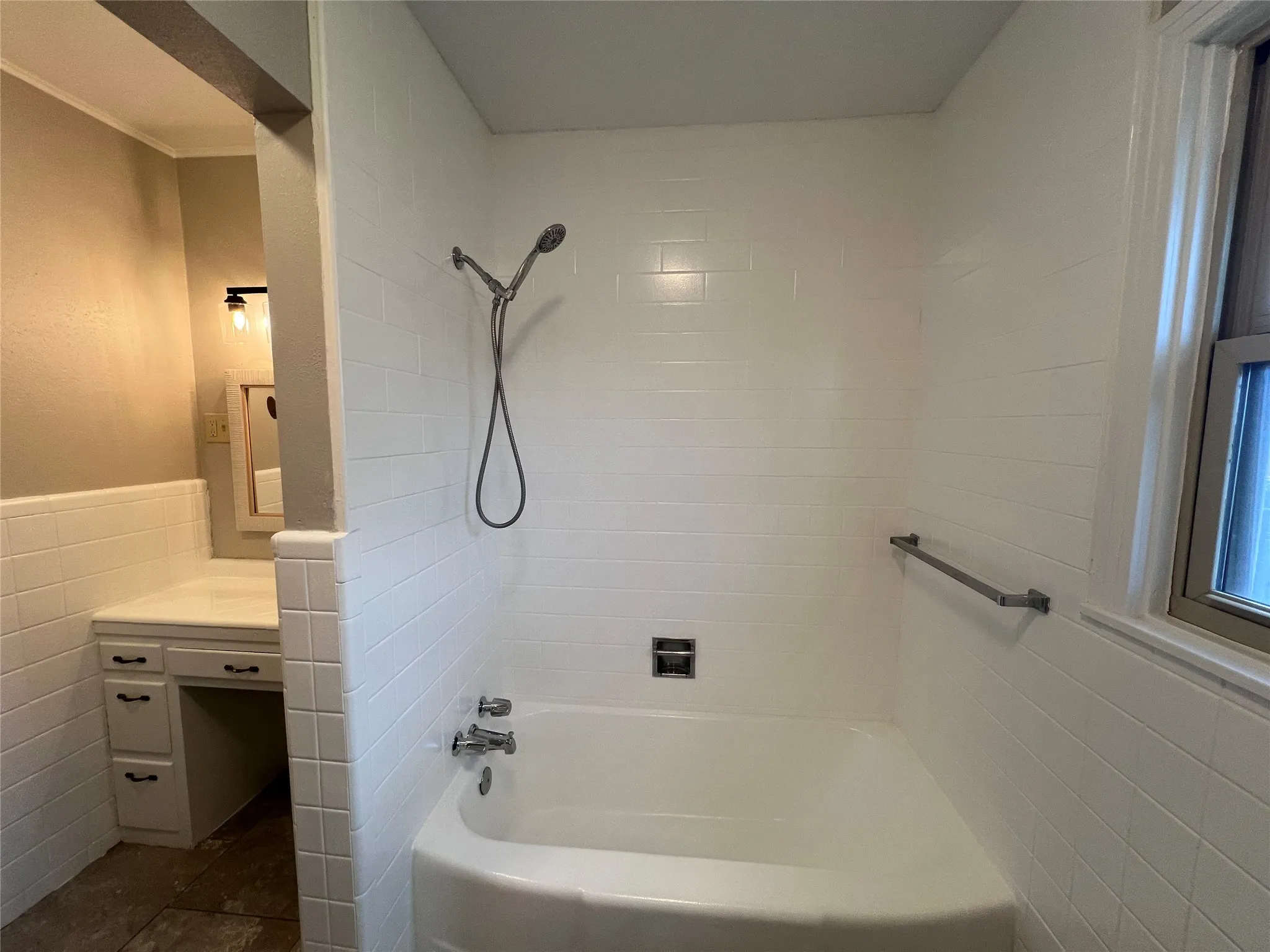 Single Family Residence For Sale in Mc Lennan County , 3200 Proctor Avenue, Waco, Texas 76708, 3 Bedroom, 2 Bathroom, 2 Garage spaces, 1,588 Sqft, built in 1951, mls#21310214, Real Estate Agent in Waco, Homes For Sale in Mc Lennan county, Homes For Sale in Waco, Realtor in Waco Texas, Real Estate Brokerage Independent Realty Texas, Luminita Cordes Realtor