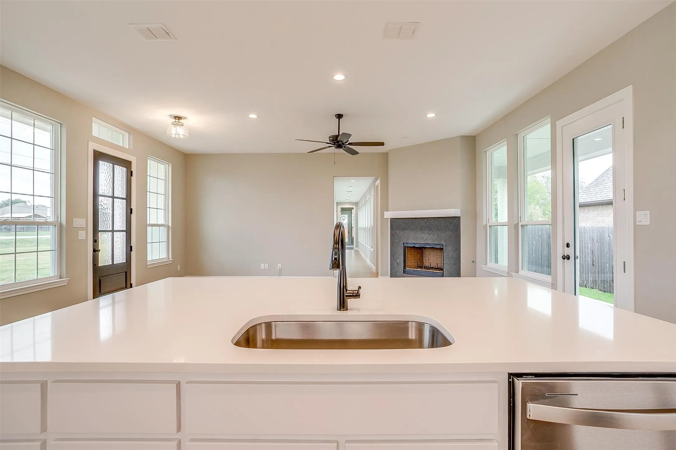 Single Family Residence For Sale in Tarrant County , 991 Hulen, Crowley, Texas 76036, 3 Bedroom, 3 Bathroom, 2 Garage spaces, 2,245 Sqft, built in 2023, mls#21311456, Real Estate Agent in Crowley, Homes For Sale in Tarrant county, Homes For Sale in Crowley, Realtor in Crowley Texas, Real Estate Brokerage Independent Realty Texas, Luminita Cordes Realtor