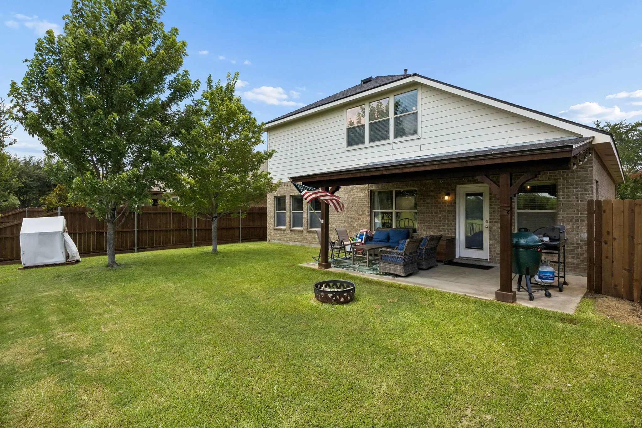 Single Family Residence For Sale in Collin County , 9705 Starfire Drive, Mc Kinney, Texas 75072, 4 Bedrooms, 3 Bathrooms, 2 Garage spaces, 2,283 Sqft, built in 2007, Price $479,000, mls#21310434, Real Estate Agent in Mc Kinney, Homes For Sale in Collin county, Homes For Sale in Mc Kinney, Realtor in Mc Kinney Texas, Real Estate Brokerage Independent Realty Texas, Luminita Cordes Realtor