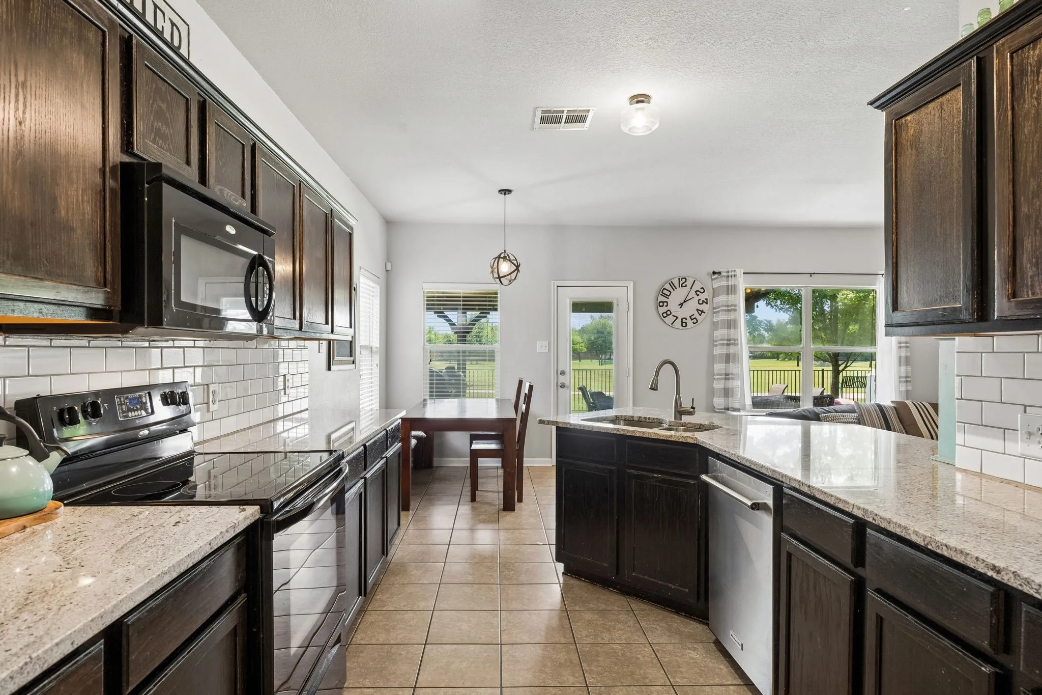 Single Family Residence For Sale in Collin County , 9705 Starfire Drive, Mc Kinney, Texas 75072, 4 Bedrooms, 3 Bathrooms, 2 Garage spaces, 2,283 Sqft, built in 2007, Price $479,000, mls#21310434, Real Estate Agent in Mc Kinney, Homes For Sale in Collin county, Homes For Sale in Mc Kinney, Realtor in Mc Kinney Texas, Real Estate Brokerage Independent Realty Texas, Luminita Cordes Realtor
