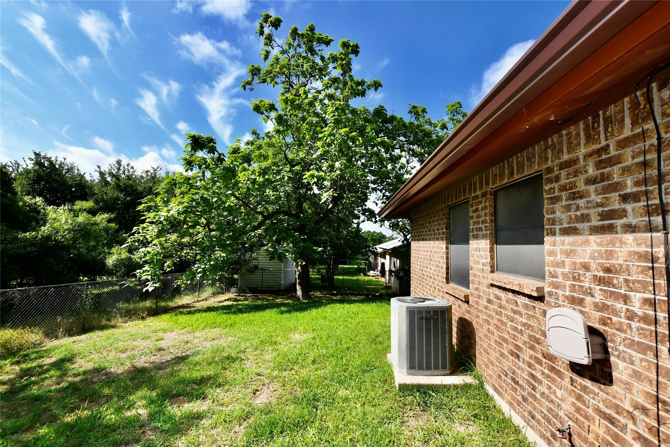Single Family Residence For Sale in Mills County , 1402 & 1404 Allen Street, Goldthwaite, Texas 76844, 3 Bedrooms, 2 Bathrooms, Garage spaces, 1,410 Sqft, built in 1984, Price $183,900, mls#21294439, Real Estate Agent in Goldthwaite, Homes For Sale in Mills county, Homes For Sale in Goldthwaite, Realtor in Goldthwaite Texas, Real Estate Brokerage Independent Realty Texas, Luminita Cordes Realtor