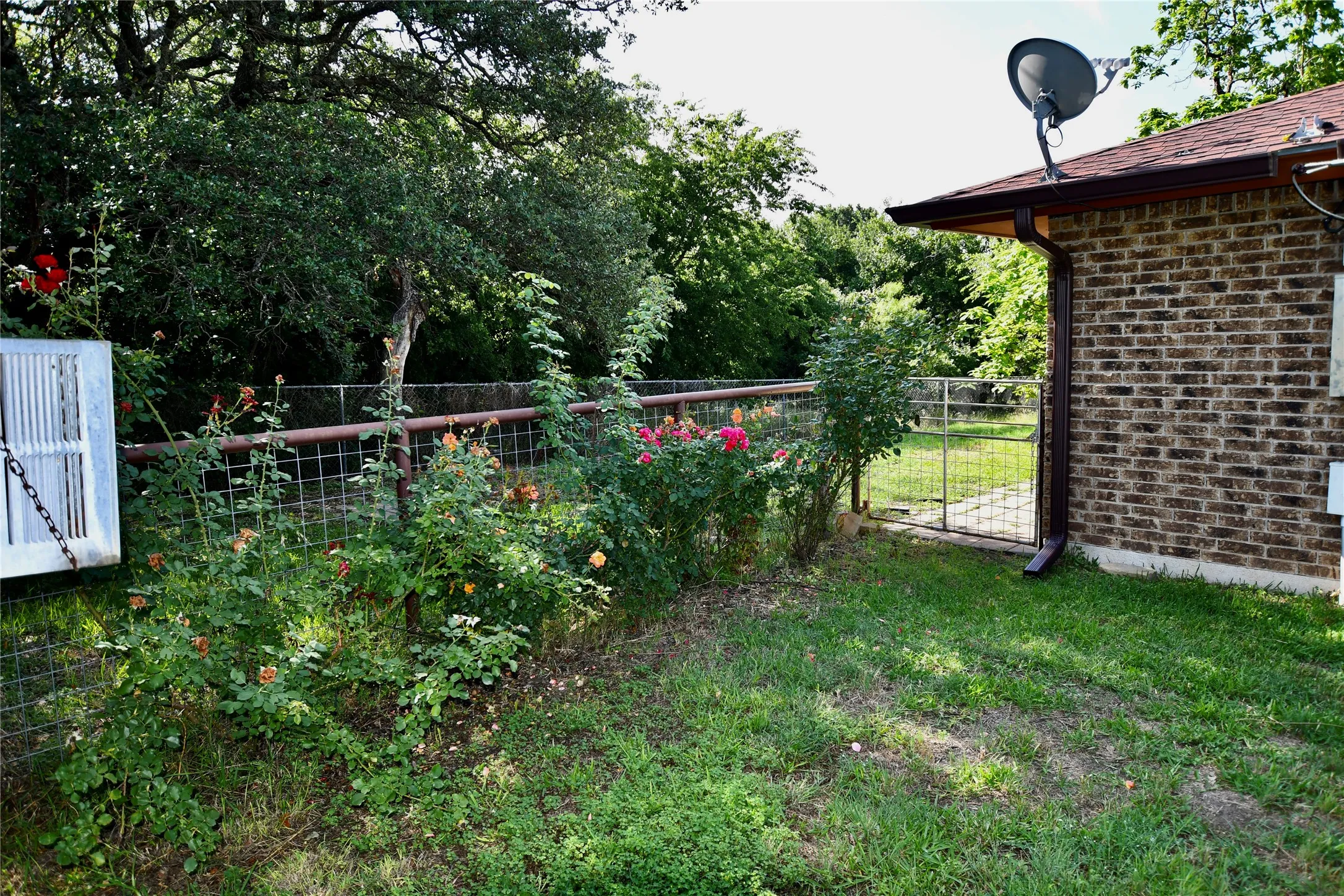 Single Family Residence For Sale in Mills County , 1402 & 1404 Allen Street, Goldthwaite, Texas 76844, 3 Bedrooms, 2 Bathrooms, Garage spaces, 1,410 Sqft, built in 1984, Price $183,900, mls#21294439, Real Estate Agent in Goldthwaite, Homes For Sale in Mills county, Homes For Sale in Goldthwaite, Realtor in Goldthwaite Texas, Real Estate Brokerage Independent Realty Texas, Luminita Cordes Realtor