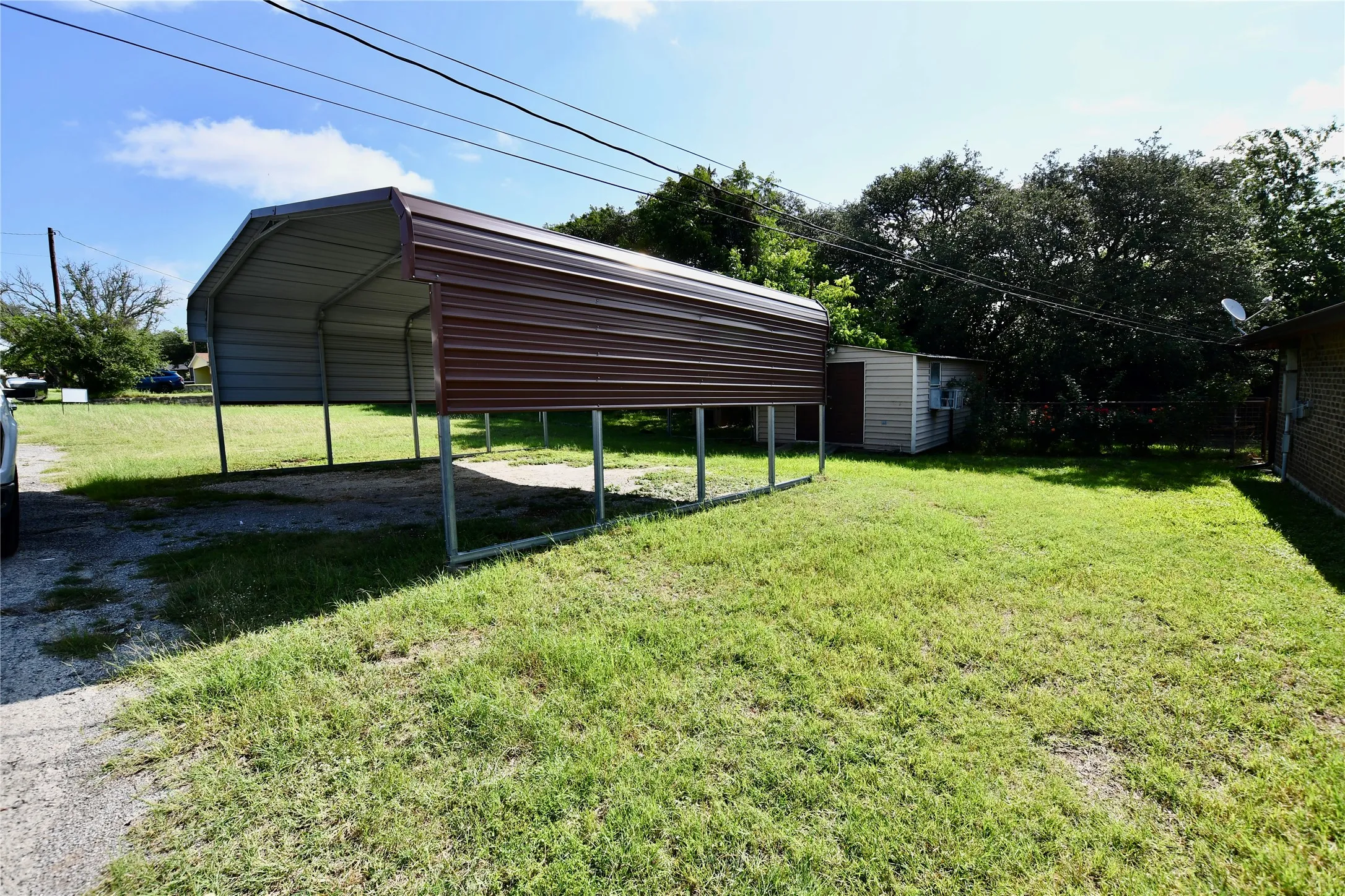 Single Family Residence For Sale in Mills County , 1402 & 1404 Allen Street, Goldthwaite, Texas 76844, 3 Bedrooms, 2 Bathrooms, Garage spaces, 1,410 Sqft, built in 1984, Price $183,900, mls#21294439, Real Estate Agent in Goldthwaite, Homes For Sale in Mills county, Homes For Sale in Goldthwaite, Realtor in Goldthwaite Texas, Real Estate Brokerage Independent Realty Texas, Luminita Cordes Realtor