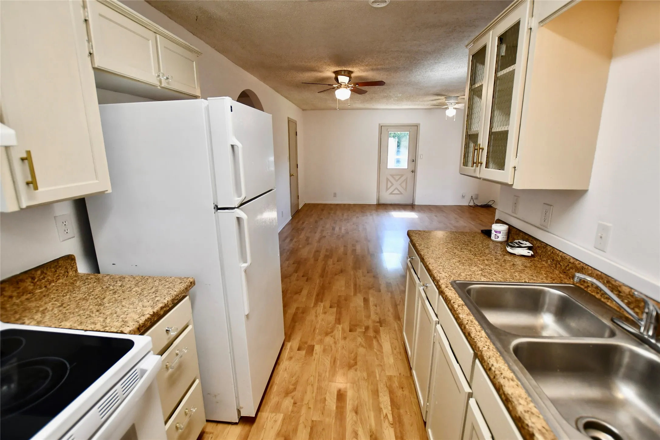Single Family Residence For Sale in Mills County , 1402 & 1404 Allen Street, Goldthwaite, Texas 76844, 3 Bedrooms, 2 Bathrooms, Garage spaces, 1,410 Sqft, built in 1984, Price $183,900, mls#21294439, Real Estate Agent in Goldthwaite, Homes For Sale in Mills county, Homes For Sale in Goldthwaite, Realtor in Goldthwaite Texas, Real Estate Brokerage Independent Realty Texas, Luminita Cordes Realtor