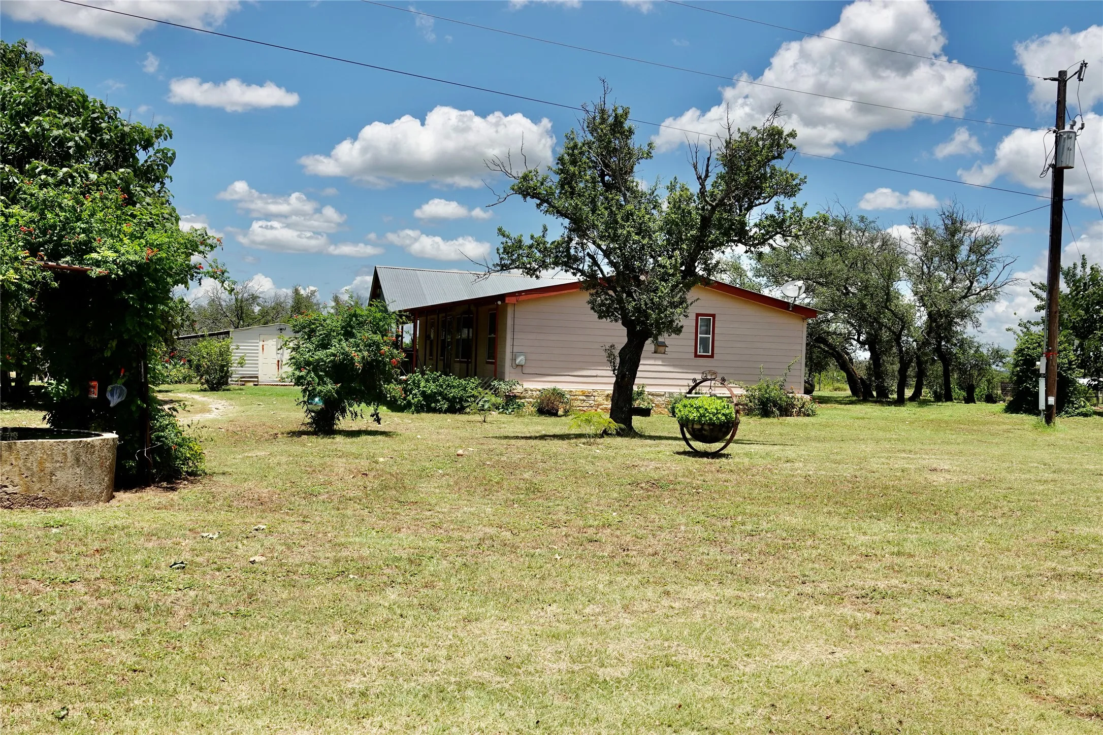 Manufactured Home For Sale in Mills County , 170 CR 505, Goldthwaite, Texas 76844, 3 Bedroom, 2 Bathroom, Garage spaces, 1,512 Sqft, built in 1994, mls#21309918, Real Estate Agent in Goldthwaite, Homes For Sale in Mills county, Homes For Sale in Goldthwaite, Realtor in Goldthwaite Texas, Real Estate Brokerage Independent Realty Texas, Luminita Cordes Realtor