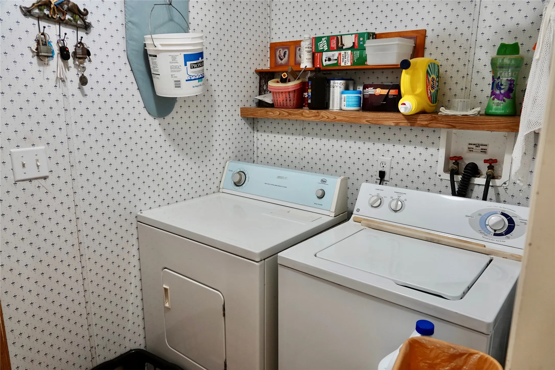Manufactured Home For Sale in Mills County , 170 CR 505, Goldthwaite, Texas 76844, 3 Bedroom, 2 Bathroom, Garage spaces, 1,512 Sqft, built in 1994, mls#21309918, Real Estate Agent in Goldthwaite, Homes For Sale in Mills county, Homes For Sale in Goldthwaite, Realtor in Goldthwaite Texas, Real Estate Brokerage Independent Realty Texas, Luminita Cordes Realtor
