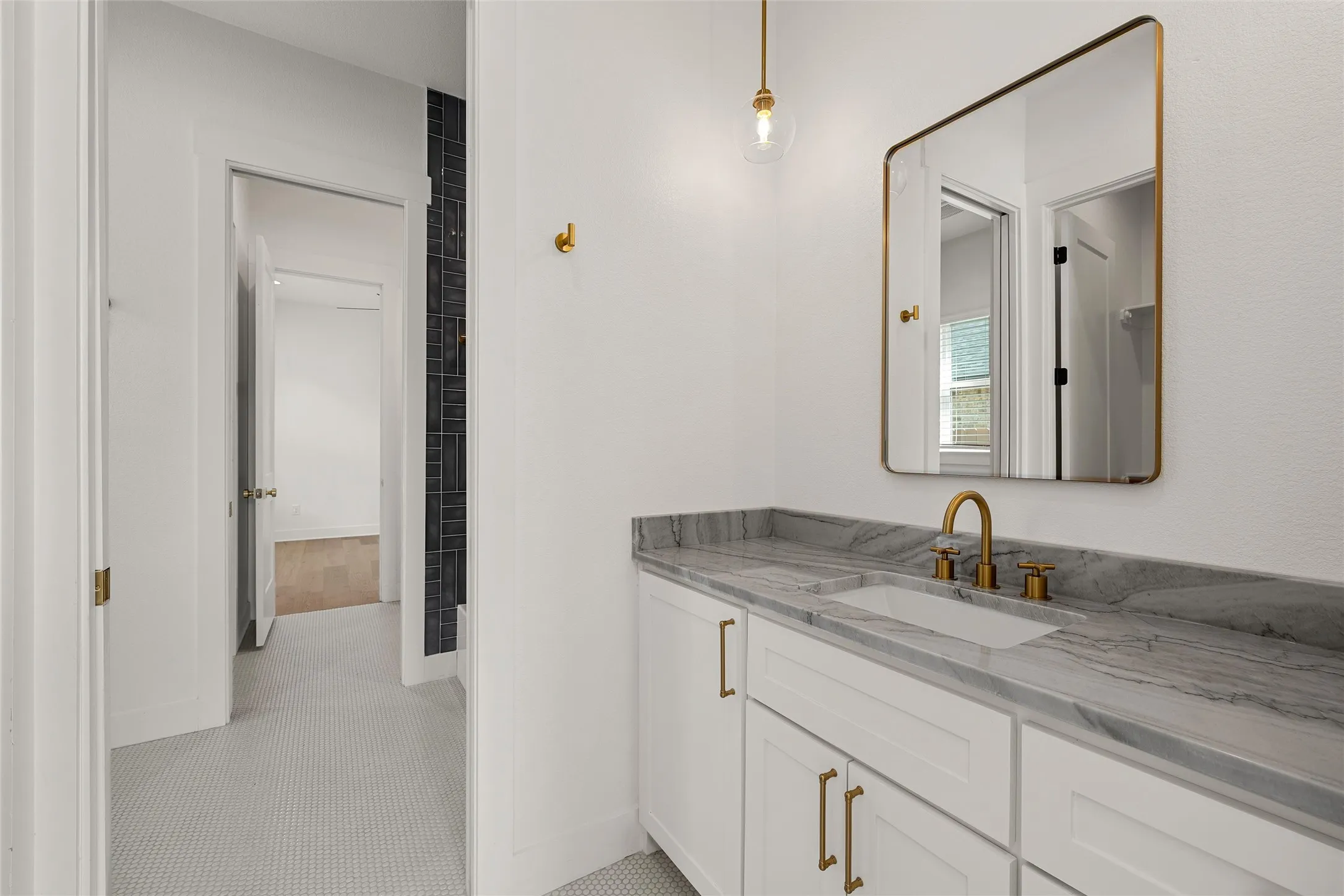 Single Family Residence For Sale in Mc Lennan County , 1317 Tahonta Drive, Hewitt, Texas 76643, 4 Bedroom, 4 Bathroom, 2 Garage spaces, 2,670 Sqft, built in 2026, mls#21311434, Real Estate Agent in Hewitt, Homes For Sale in Mc Lennan county, Homes For Sale in Hewitt, Realtor in Hewitt Texas, Real Estate Brokerage Independent Realty Texas, Luminita Cordes Realtor