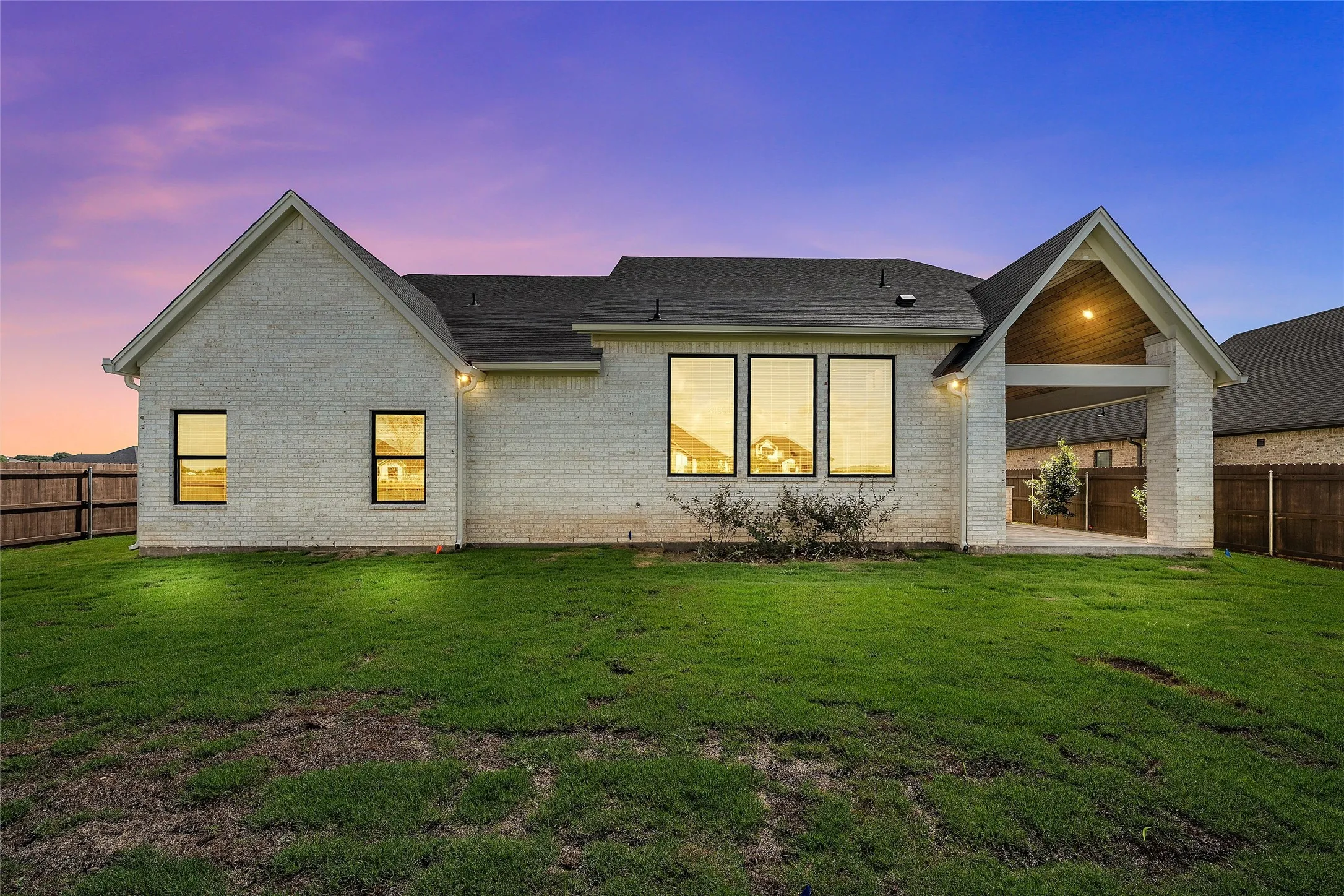 Single Family Residence For Sale in Mc Lennan County , 1317 Tahonta Drive, Hewitt, Texas 76643, 4 Bedroom, 4 Bathroom, 2 Garage spaces, 2,670 Sqft, built in 2026, mls#21311434, Real Estate Agent in Hewitt, Homes For Sale in Mc Lennan county, Homes For Sale in Hewitt, Realtor in Hewitt Texas, Real Estate Brokerage Independent Realty Texas, Luminita Cordes Realtor