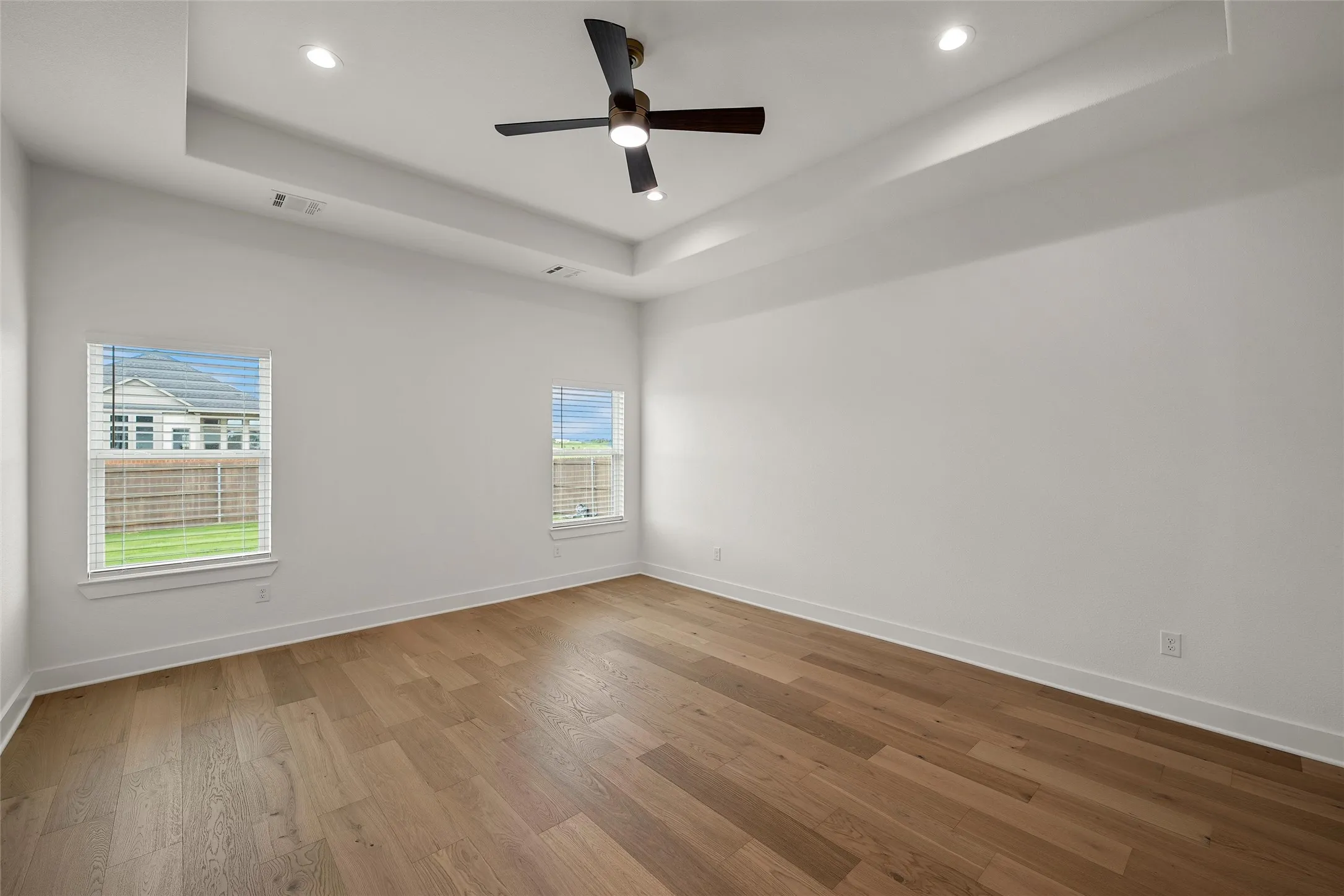 Single Family Residence For Sale in Mc Lennan County , 1317 Tahonta Drive, Hewitt, Texas 76643, 4 Bedroom, 4 Bathroom, 2 Garage spaces, 2,670 Sqft, built in 2026, mls#21311434, Real Estate Agent in Hewitt, Homes For Sale in Mc Lennan county, Homes For Sale in Hewitt, Realtor in Hewitt Texas, Real Estate Brokerage Independent Realty Texas, Luminita Cordes Realtor