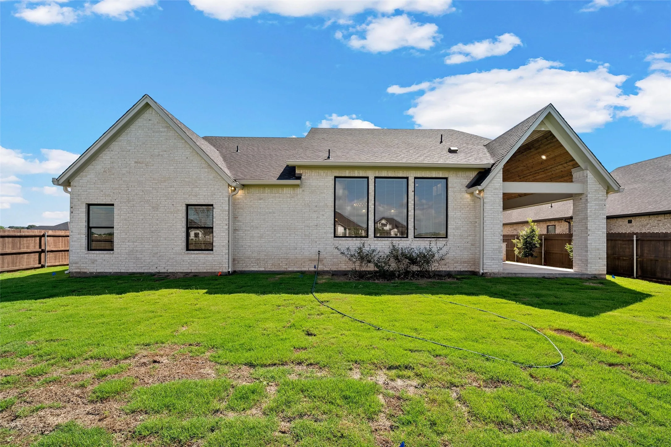 Single Family Residence For Sale in Mc Lennan County , 1317 Tahonta Drive, Hewitt, Texas 76643, 4 Bedroom, 4 Bathroom, 2 Garage spaces, 2,670 Sqft, built in 2026, mls#21311434, Real Estate Agent in Hewitt, Homes For Sale in Mc Lennan county, Homes For Sale in Hewitt, Realtor in Hewitt Texas, Real Estate Brokerage Independent Realty Texas, Luminita Cordes Realtor
