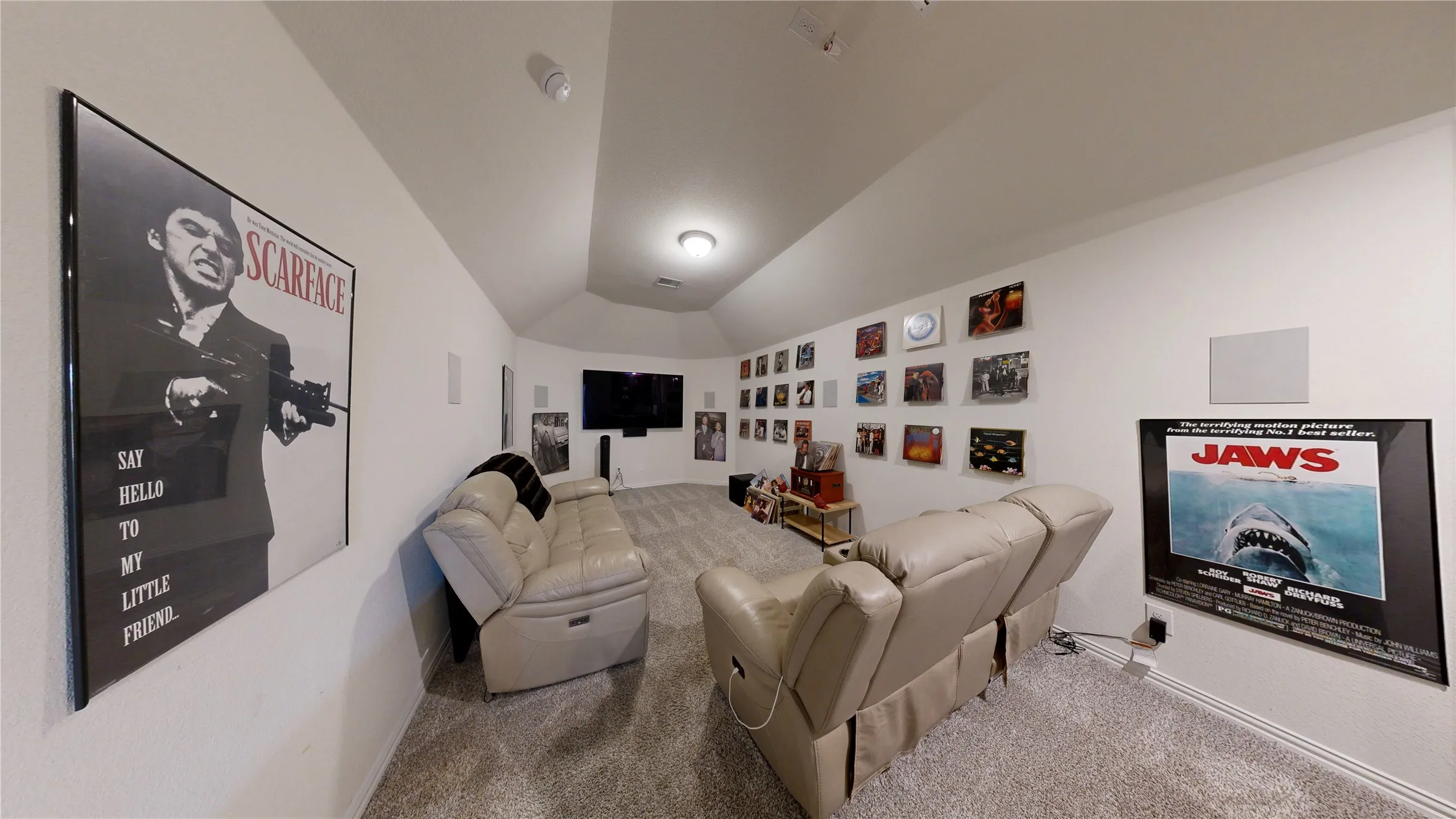 Single Family Residence For Sale in Ellis County , 104 Balsam Drive, Red Oak, Texas 75154, 5 Bedroom, 4 Bathroom, 2 Garage spaces, 3,404 Sqft, built in 2020, mls#21293098, Real Estate Agent in Red Oak, Homes For Sale in Ellis county, Homes For Sale in Red Oak, Realtor in Red Oak Texas, Real Estate Brokerage Independent Realty Texas, Luminita Cordes Realtor