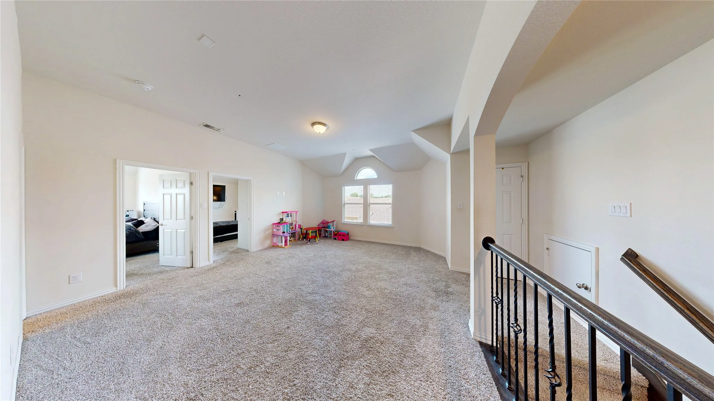 Single Family Residence For Sale in Ellis County , 104 Balsam Drive, Red Oak, Texas 75154, 5 Bedroom, 4 Bathroom, 2 Garage spaces, 3,404 Sqft, built in 2020, mls#21293098, Real Estate Agent in Red Oak, Homes For Sale in Ellis county, Homes For Sale in Red Oak, Realtor in Red Oak Texas, Real Estate Brokerage Independent Realty Texas, Luminita Cordes Realtor