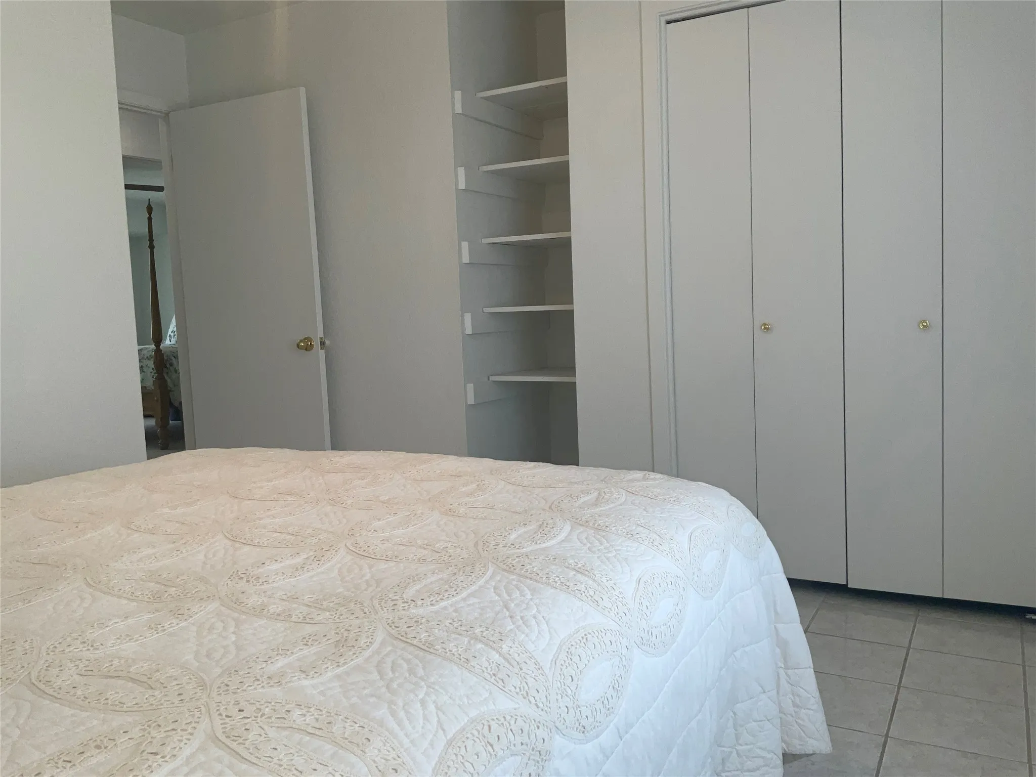 Single Family Residence For Sale in Mc Lennan County , 14261 Wortham Bend Road, China Spring, Texas 76633, 3 Bedroom, 2 Bathroom, 4 Garage spaces, 1,676 Sqft, built in 1977, mls#21300659, Real Estate Agent in China Spring, Homes For Sale in Mc Lennan county, Homes For Sale in China Spring, Realtor in China Spring Texas, Real Estate Brokerage Independent Realty Texas, Luminita Cordes Realtor