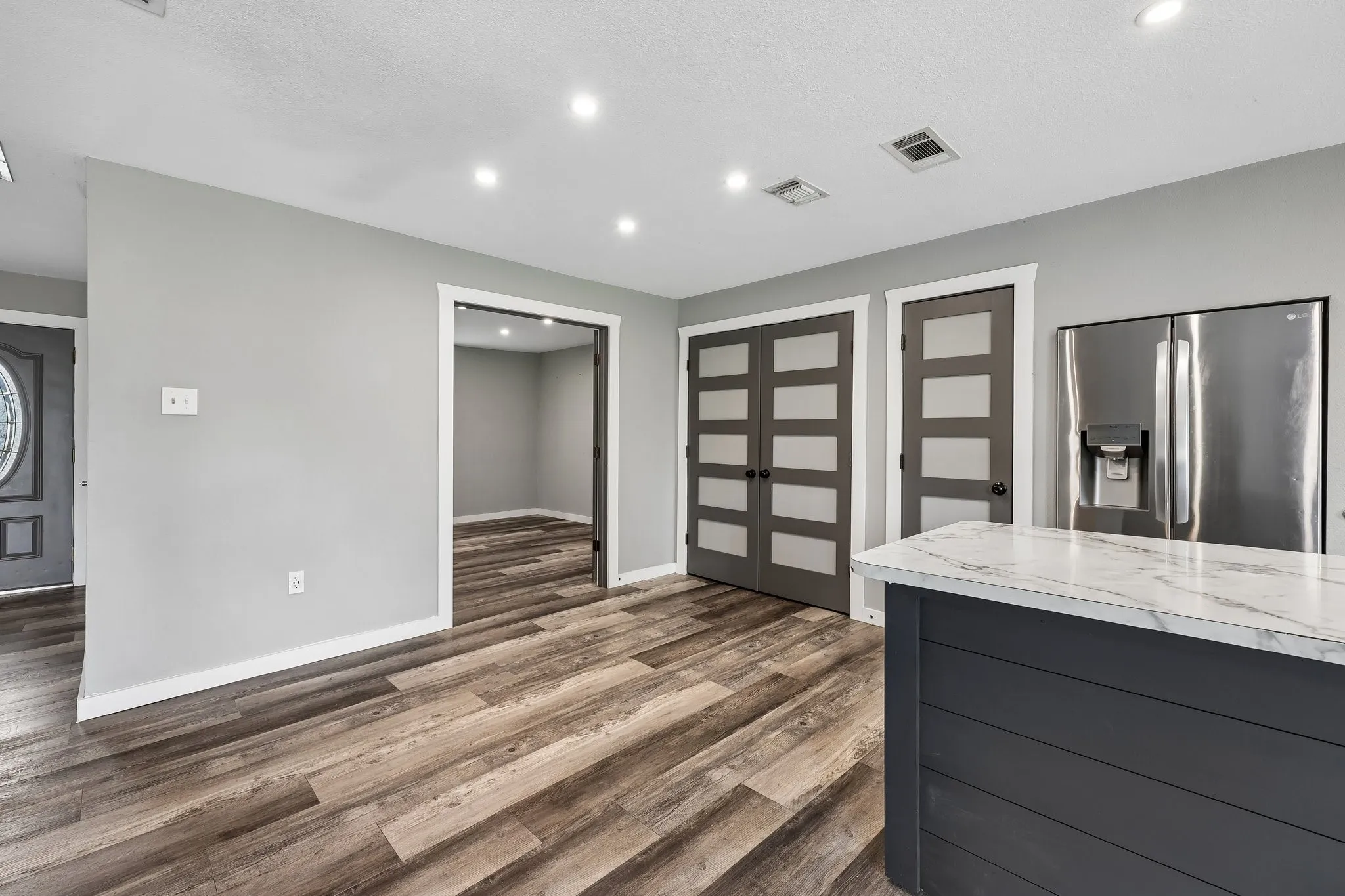 Single Family Residence For Sale in Denton County , 2033 Rose Hill Road, Carrollton, Texas 75007, 4 Bedroom, 2 Bathroom, Garage spaces, 1,592 Sqft, built in 1974, mls#21291919, Real Estate Agent in Carrollton, Homes For Sale in Denton county, Homes For Sale in Carrollton, Realtor in Carrollton Texas, Real Estate Brokerage Independent Realty Texas, Luminita Cordes Realtor