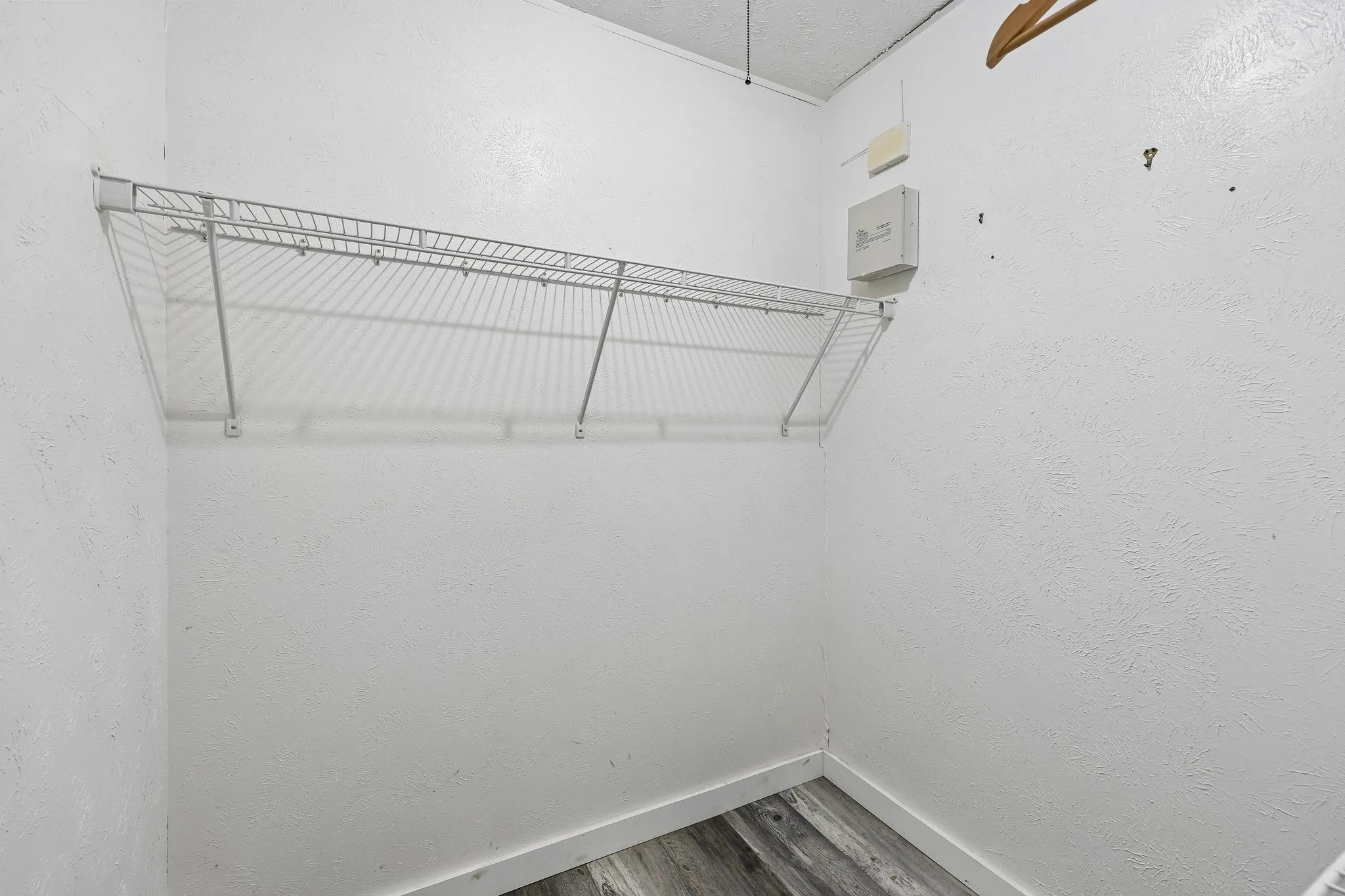 Single Family Residence For Sale in Denton County , 2033 Rose Hill Road, Carrollton, Texas 75007, 4 Bedroom, 2 Bathroom, Garage spaces, 1,592 Sqft, built in 1974, mls#21291919, Real Estate Agent in Carrollton, Homes For Sale in Denton county, Homes For Sale in Carrollton, Realtor in Carrollton Texas, Real Estate Brokerage Independent Realty Texas, Luminita Cordes Realtor