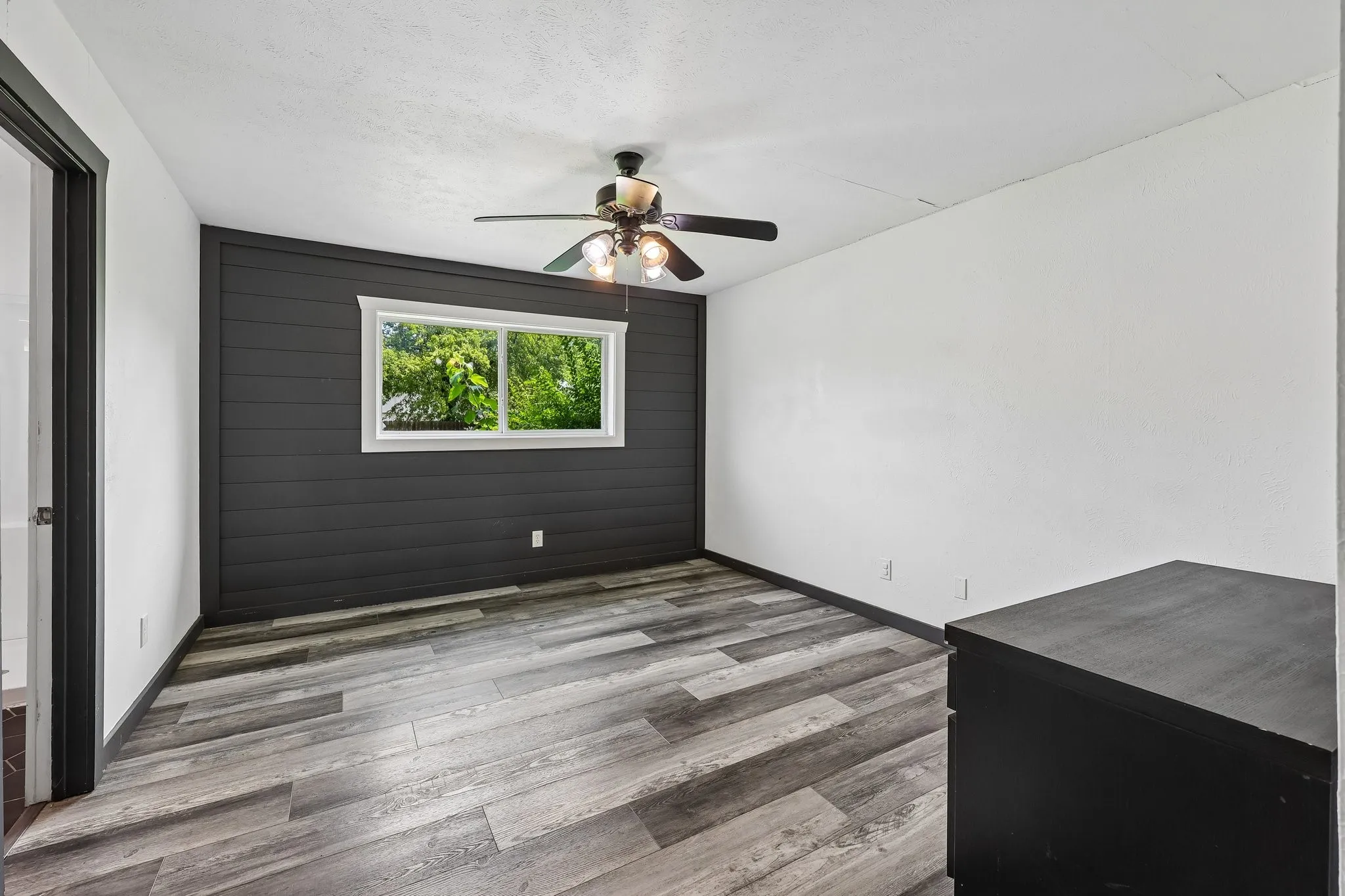 Single Family Residence For Sale in Denton County , 2033 Rose Hill Road, Carrollton, Texas 75007, 4 Bedroom, 2 Bathroom, Garage spaces, 1,592 Sqft, built in 1974, mls#21291919, Real Estate Agent in Carrollton, Homes For Sale in Denton county, Homes For Sale in Carrollton, Realtor in Carrollton Texas, Real Estate Brokerage Independent Realty Texas, Luminita Cordes Realtor
