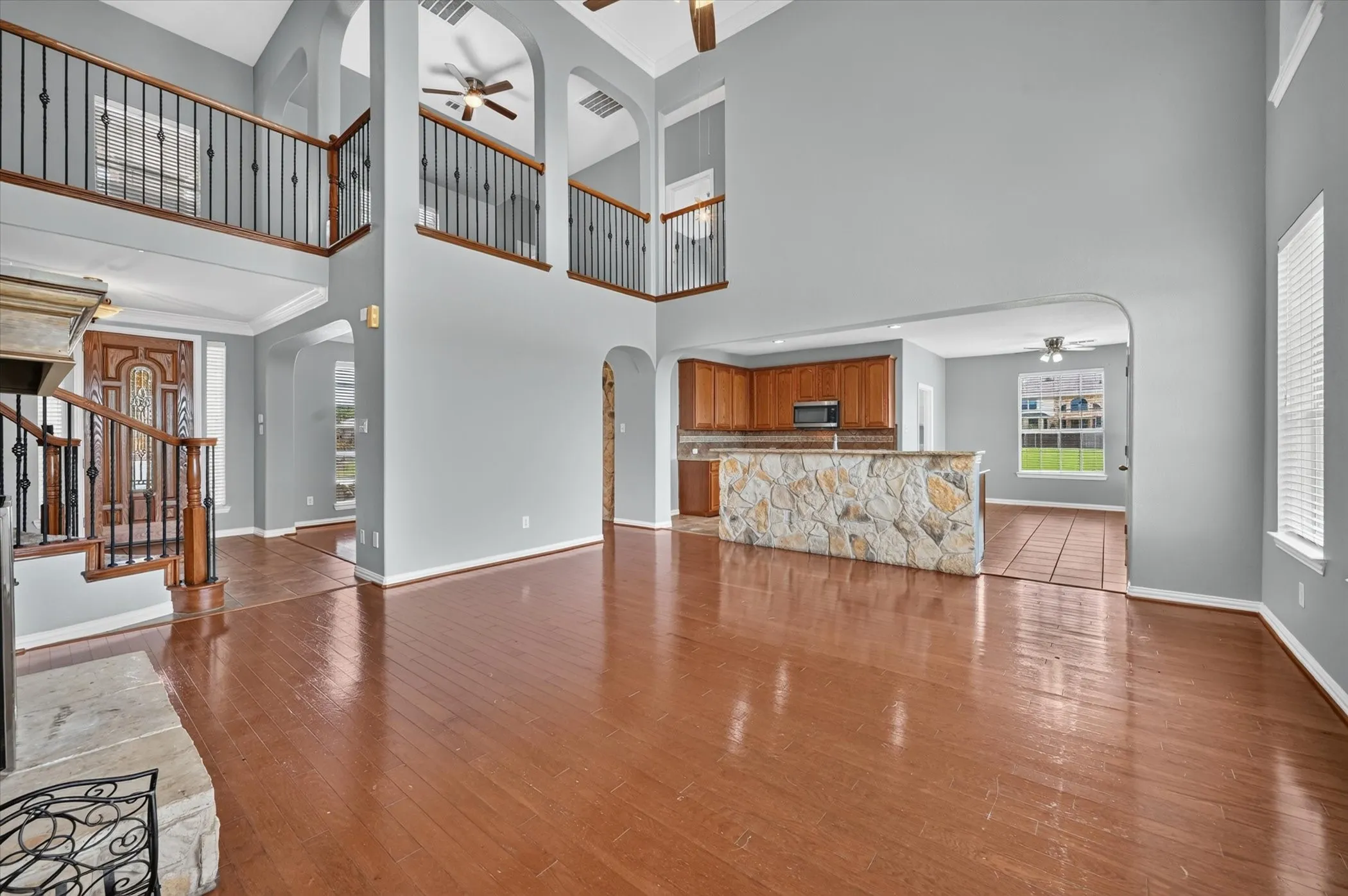 Single Family Residence For Sale in Tarrant County , 10341 Brunston Road, Fort Worth, Texas 76244, 6 Bedroom, 5 Bathroom, 3 Garage spaces, 4,266 Sqft, built in 2007, mls#21311552, Real Estate Agent in Fort Worth, Homes For Sale in Tarrant county, Homes For Sale in Fort Worth, Realtor in Fort Worth Texas, Real Estate Brokerage Independent Realty Texas, Luminita Cordes Realtor