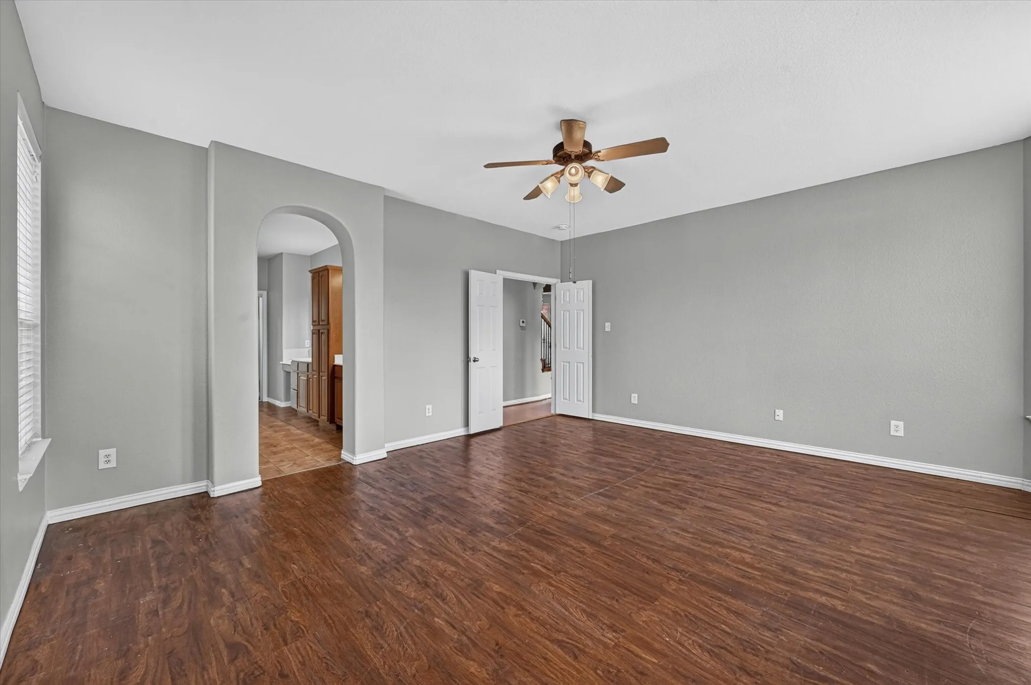 Single Family Residence For Sale in Tarrant County , 10341 Brunston Road, Fort Worth, Texas 76244, 6 Bedroom, 5 Bathroom, 3 Garage spaces, 4,266 Sqft, built in 2007, mls#21311552, Real Estate Agent in Fort Worth, Homes For Sale in Tarrant county, Homes For Sale in Fort Worth, Realtor in Fort Worth Texas, Real Estate Brokerage Independent Realty Texas, Luminita Cordes Realtor