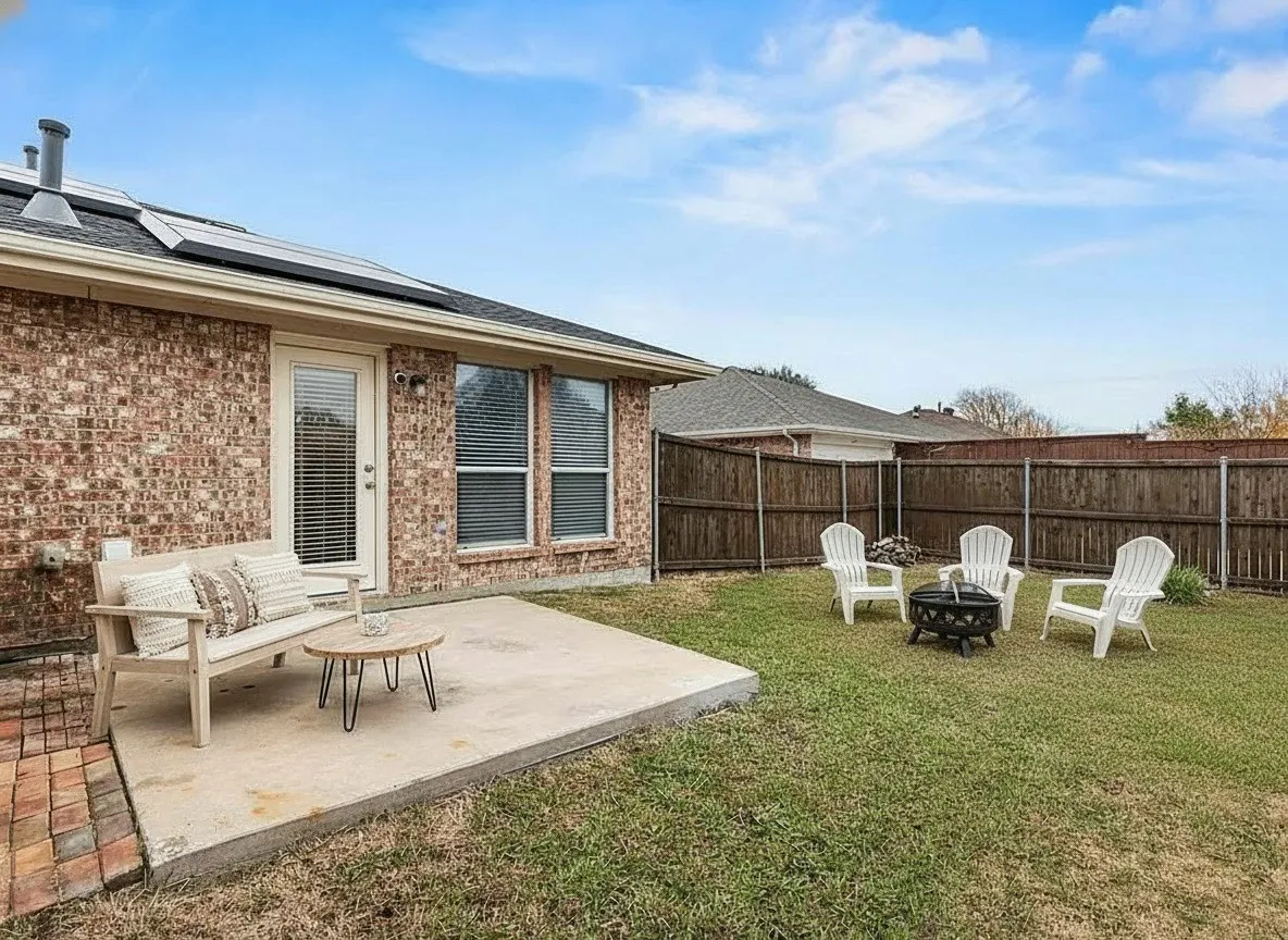 Virtually Staged Back Yard