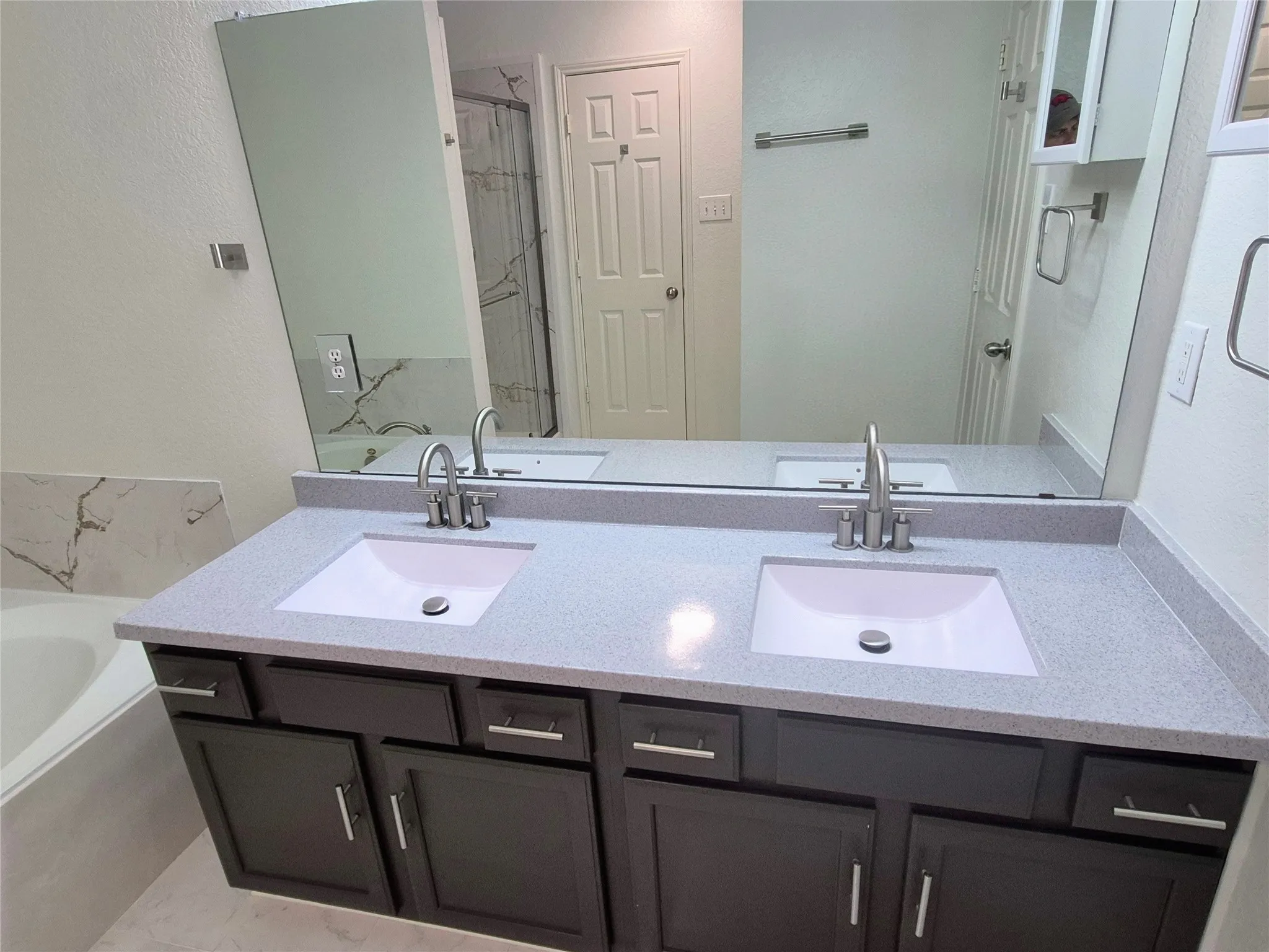 Single Family Residence For Sale in Denton County , 4143 Sun King Lane, Frisco, Texas 75033, 3 Bedroom, 2 Bathroom, 2 Garage spaces, 2,184 Sqft, built in 2004, mls#21308852, Real Estate Agent in Frisco, Homes For Sale in Denton county, Homes For Sale in Frisco, Realtor in Frisco Texas, Real Estate Brokerage Independent Realty Texas, Luminita Cordes Realtor