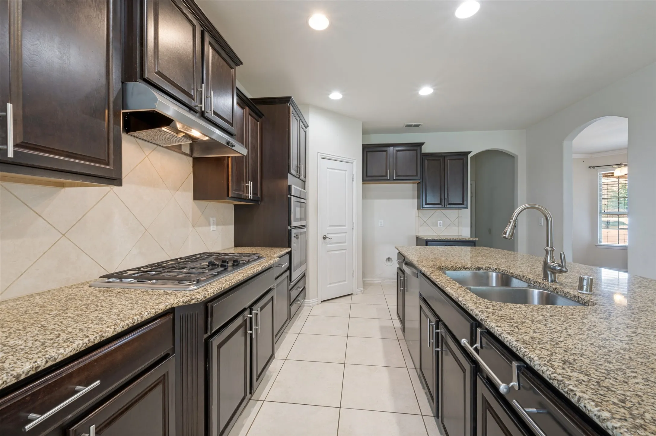 Single Family Residence For Rent in Denton County , 673 Revalen Lane, Frisco, Texas 75036, 4 Bedroom, 3 Bathroom, 2 Garage spaces, 2,941 Sqft, built in 2013, mls#21311114, Real Estate Agent in Frisco, Homes For Rent in Denton county, Homes For Rent in Frisco, Realtor in Frisco Texas, Real Estate Brokerage Independent Realty Texas, Luminita Cordes Realtor