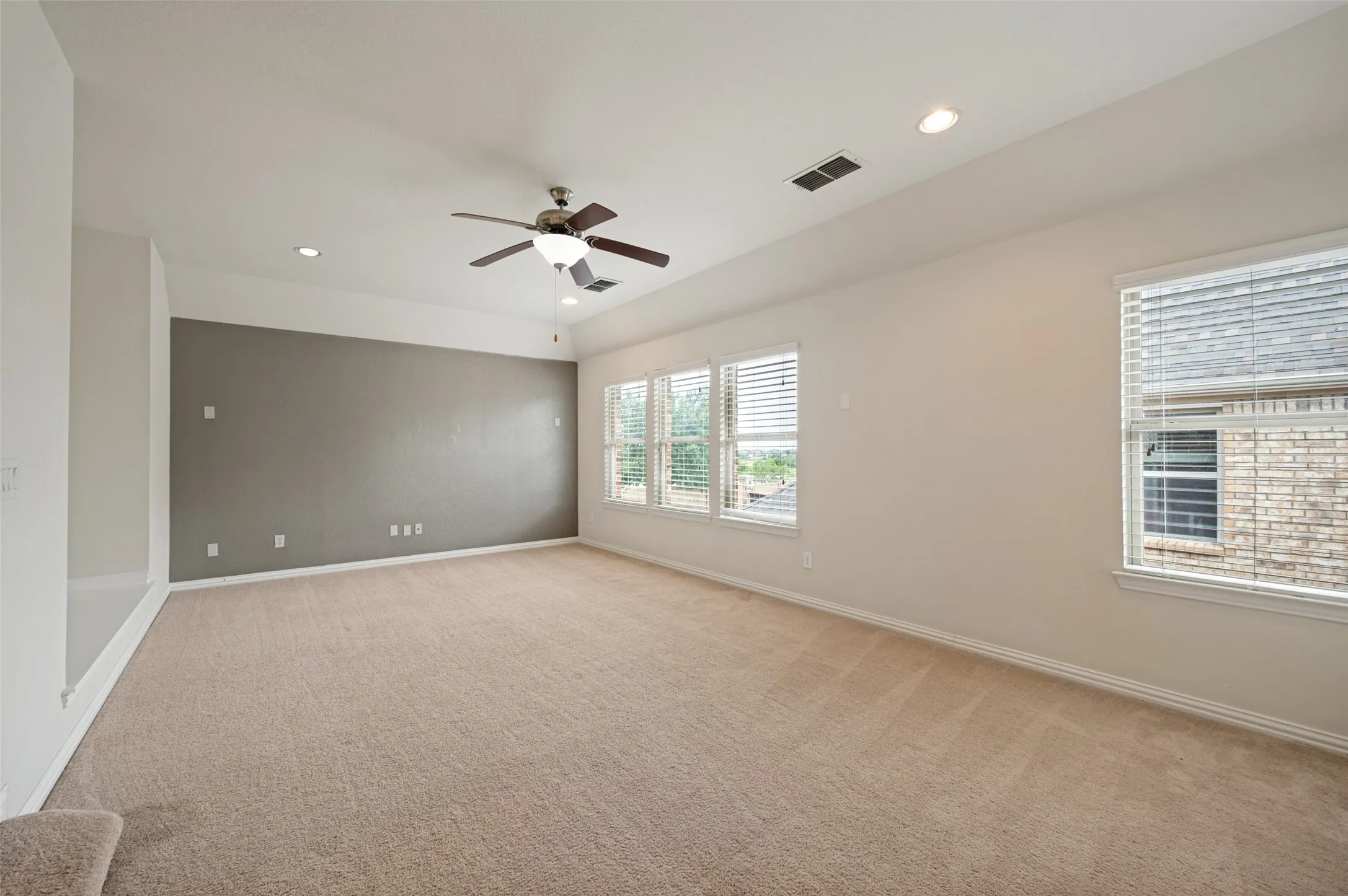 Single Family Residence For Rent in Denton County , 673 Revalen Lane, Frisco, Texas 75036, 4 Bedroom, 3 Bathroom, 2 Garage spaces, 2,941 Sqft, built in 2013, mls#21311114, Real Estate Agent in Frisco, Homes For Rent in Denton county, Homes For Rent in Frisco, Realtor in Frisco Texas, Real Estate Brokerage Independent Realty Texas, Luminita Cordes Realtor