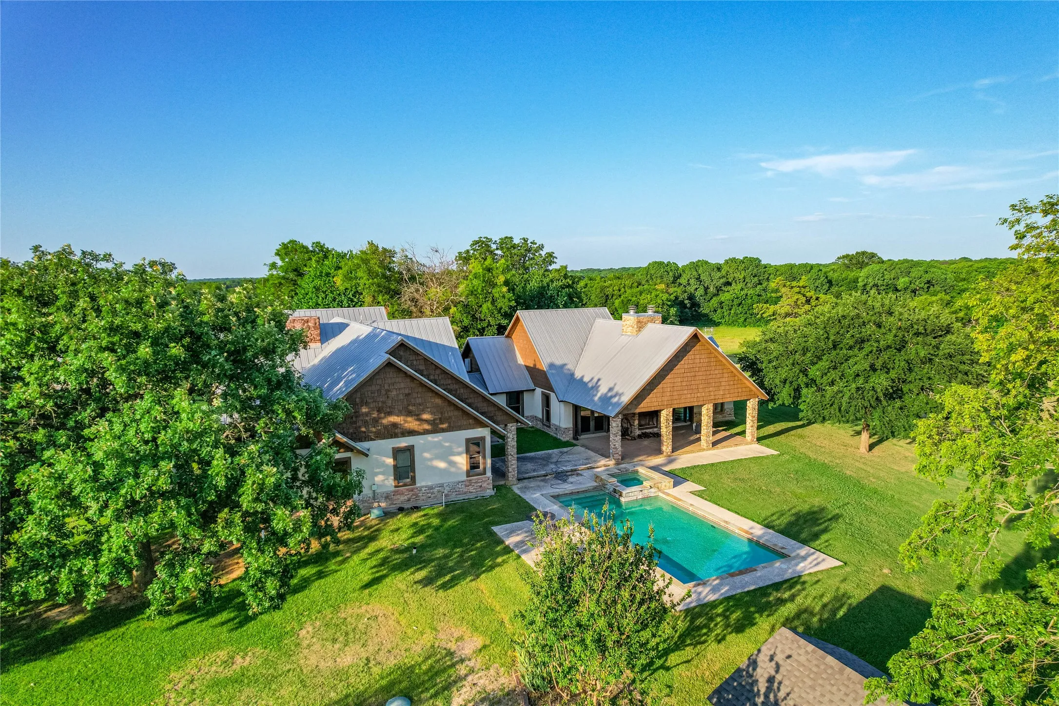 Farm For Sale in Grayson County , 1922 A Bethel Cannon Road, Whitewright, Texas 75491, 4 Bedrooms, 5 Bathrooms, 2 Garage spaces, 5,912 Sqft, built in 2017, Price $3,900,000, mls#21310701, Real Estate Agent in Whitewright, Homes For Sale in Grayson county, Homes For Sale in Whitewright, Realtor in Whitewright Texas, Real Estate Brokerage Independent Realty Texas, Luminita Cordes Realtor