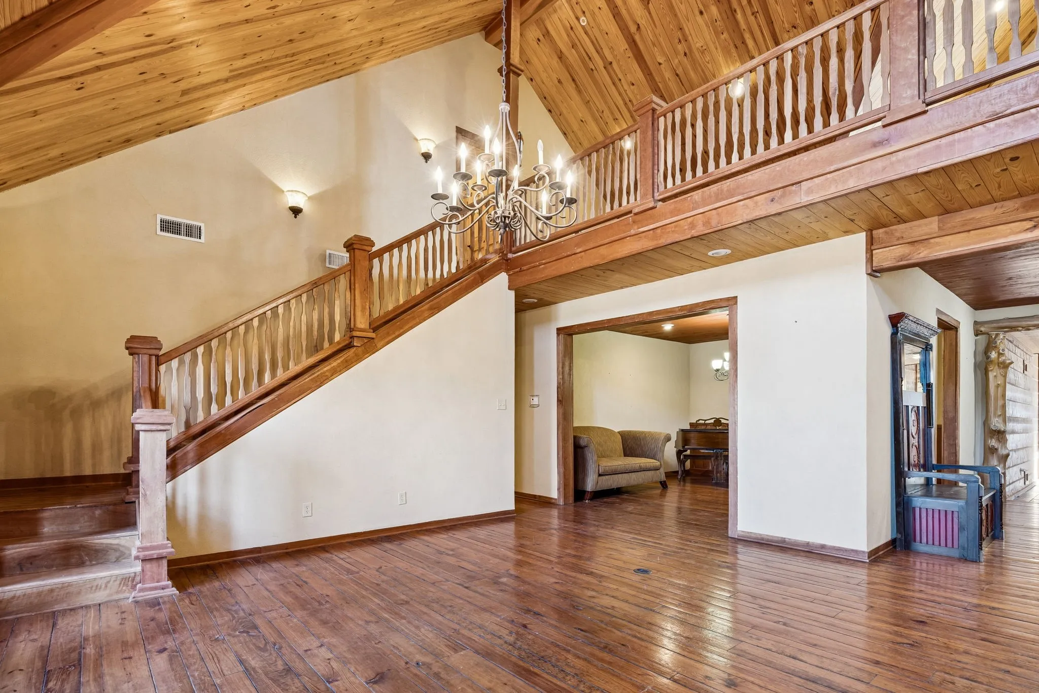 Farm For Sale in Grayson County , 1922 A Bethel Cannon Road, Whitewright, Texas 75491, 4 Bedrooms, 5 Bathrooms, 2 Garage spaces, 5,912 Sqft, built in 2017, Price $3,900,000, mls#21310701, Real Estate Agent in Whitewright, Homes For Sale in Grayson county, Homes For Sale in Whitewright, Realtor in Whitewright Texas, Real Estate Brokerage Independent Realty Texas, Luminita Cordes Realtor