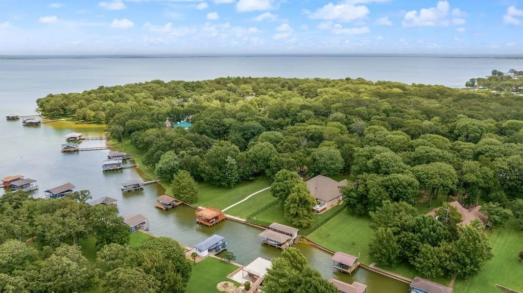 Improved Land For Sale in Freestone County , 111 Bull Run Drive, Streetman, Texas 75859, 0, 0, Garage spaces, 0 Sqft, built in 0, mls#21310737, Real Estate Agent in Streetman, Homes For Sale in Freestone county, Homes For Sale in Streetman, Realtor in Streetman Texas, Real Estate Brokerage Independent Realty Texas, Luminita Cordes Realtor
