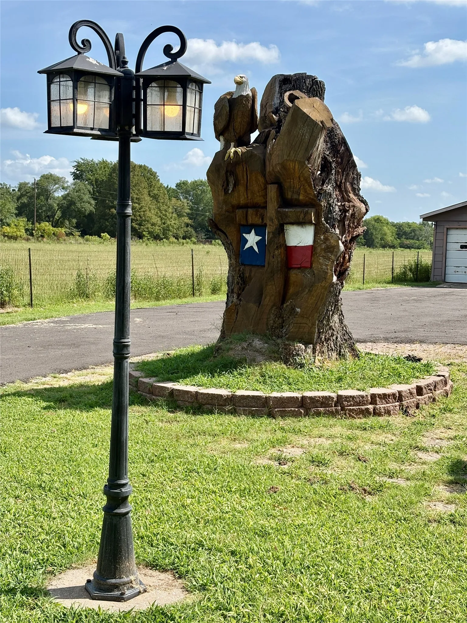 Single Family Residence For Sale in Van Zandt County , 20530 State Highway 64, Canton, Texas 75103, 4 Bedroom, 4 Bathroom, Garage spaces, 2,480 Sqft, built in 1965, mls#21309282, Real Estate Agent in Canton, Homes For Sale in Van Zandt county, Homes For Sale in Canton, Realtor in Canton Texas, Real Estate Brokerage Independent Realty Texas, Luminita Cordes Realtor