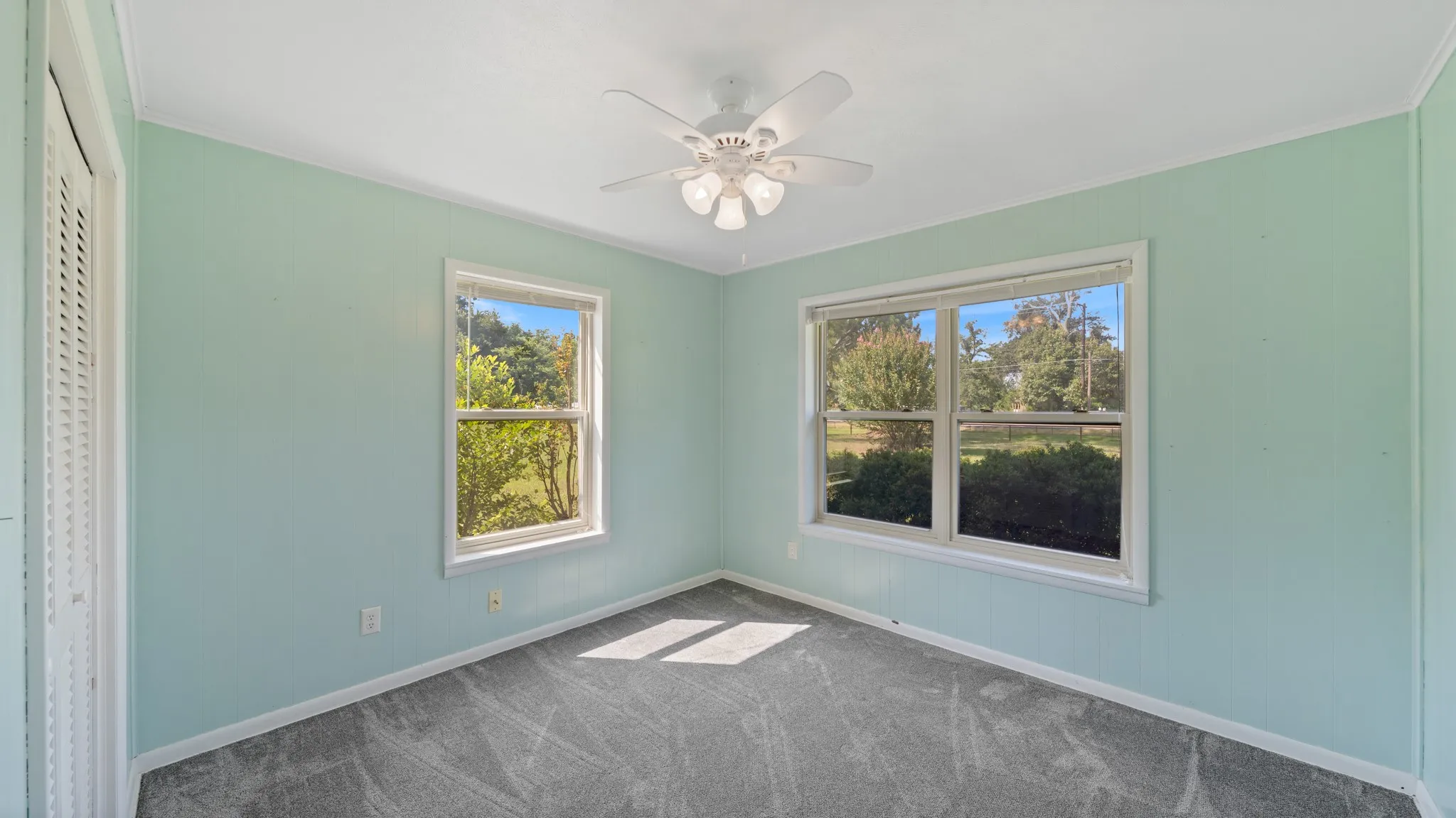 Single Family Residence For Sale in Van Zandt County , 20530 State Highway 64, Canton, Texas 75103, 4 Bedroom, 4 Bathroom, Garage spaces, 2,480 Sqft, built in 1965, mls#21309282, Real Estate Agent in Canton, Homes For Sale in Van Zandt county, Homes For Sale in Canton, Realtor in Canton Texas, Real Estate Brokerage Independent Realty Texas, Luminita Cordes Realtor