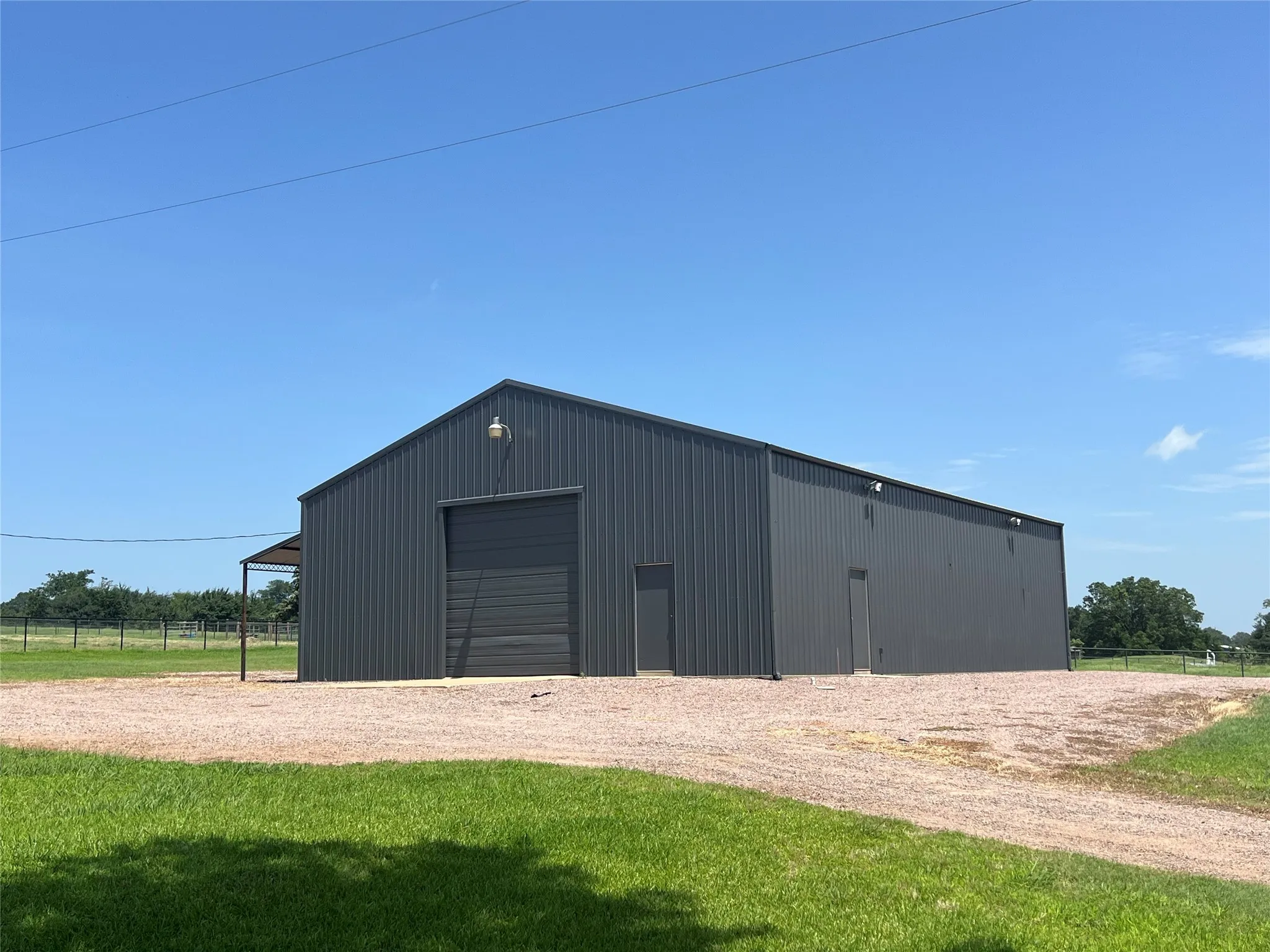 Spacious 40' x 60' shop has been newly painted.
