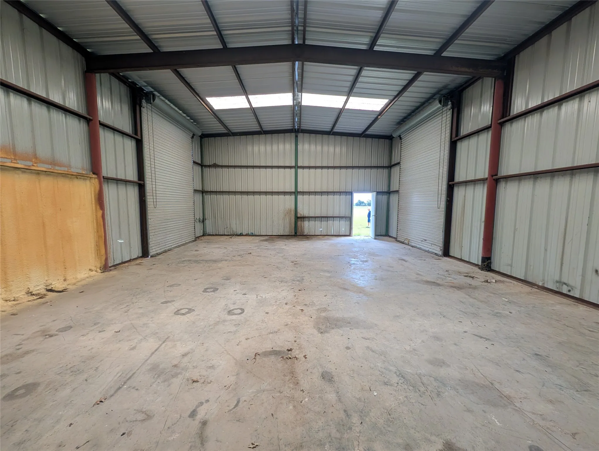 Warehouse For Sale in Freestone County , 375 Interstate 45 N, Fairfield, Texas 75840, 0, 0, Garage spaces, 0 Sqft, built in 1975, Price $1,450,000, mls#21311517, Real Estate Agent in Fairfield, Homes For Sale in Freestone county, Homes For Sale in Fairfield, Realtor in Fairfield Texas, Real Estate Brokerage Independent Realty Texas, Luminita Cordes Realtor