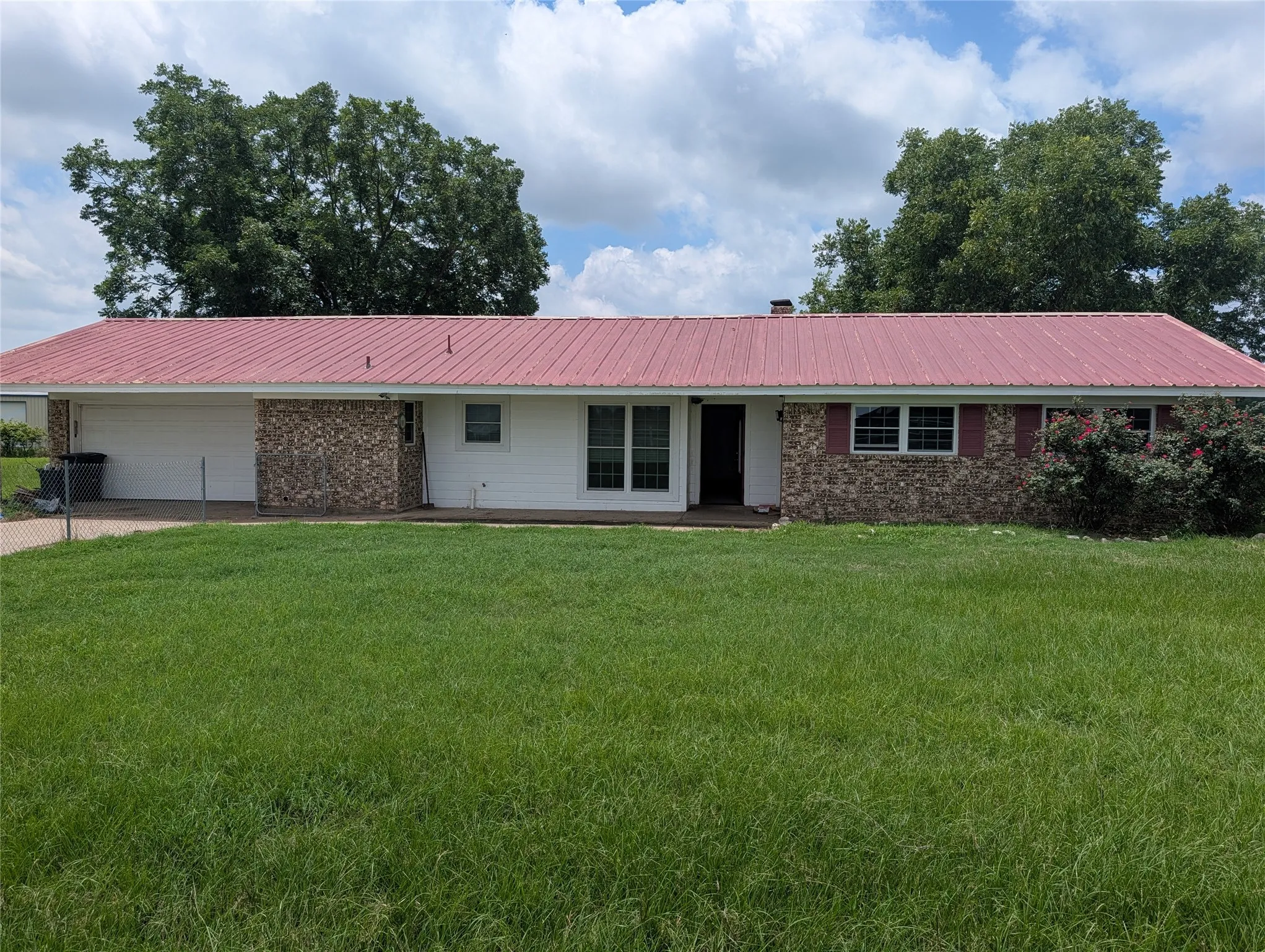 Warehouse For Sale in Freestone County , 375 Interstate 45 N, Fairfield, Texas 75840, 0, 0, Garage spaces, 0 Sqft, built in 1975, Price $1,450,000, mls#21311517, Real Estate Agent in Fairfield, Homes For Sale in Freestone county, Homes For Sale in Fairfield, Realtor in Fairfield Texas, Real Estate Brokerage Independent Realty Texas, Luminita Cordes Realtor
